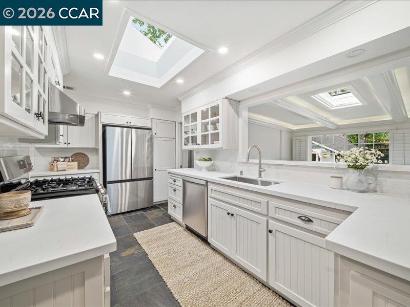 Detail Gallery Image 16 of 54 For 149 Vista Del Diablo, Danville,  CA 94526 - 4 Beds | 2 Baths