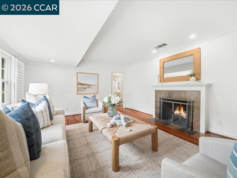 Detail Gallery Image 7 of 54 For 149 Vista Del Diablo, Danville,  CA 94526 - 4 Beds | 2 Baths