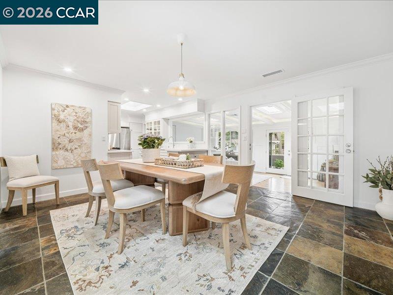 Detail Gallery Image 9 of 54 For 149 Vista Del Diablo, Danville,  CA 94526 - 4 Beds | 2 Baths