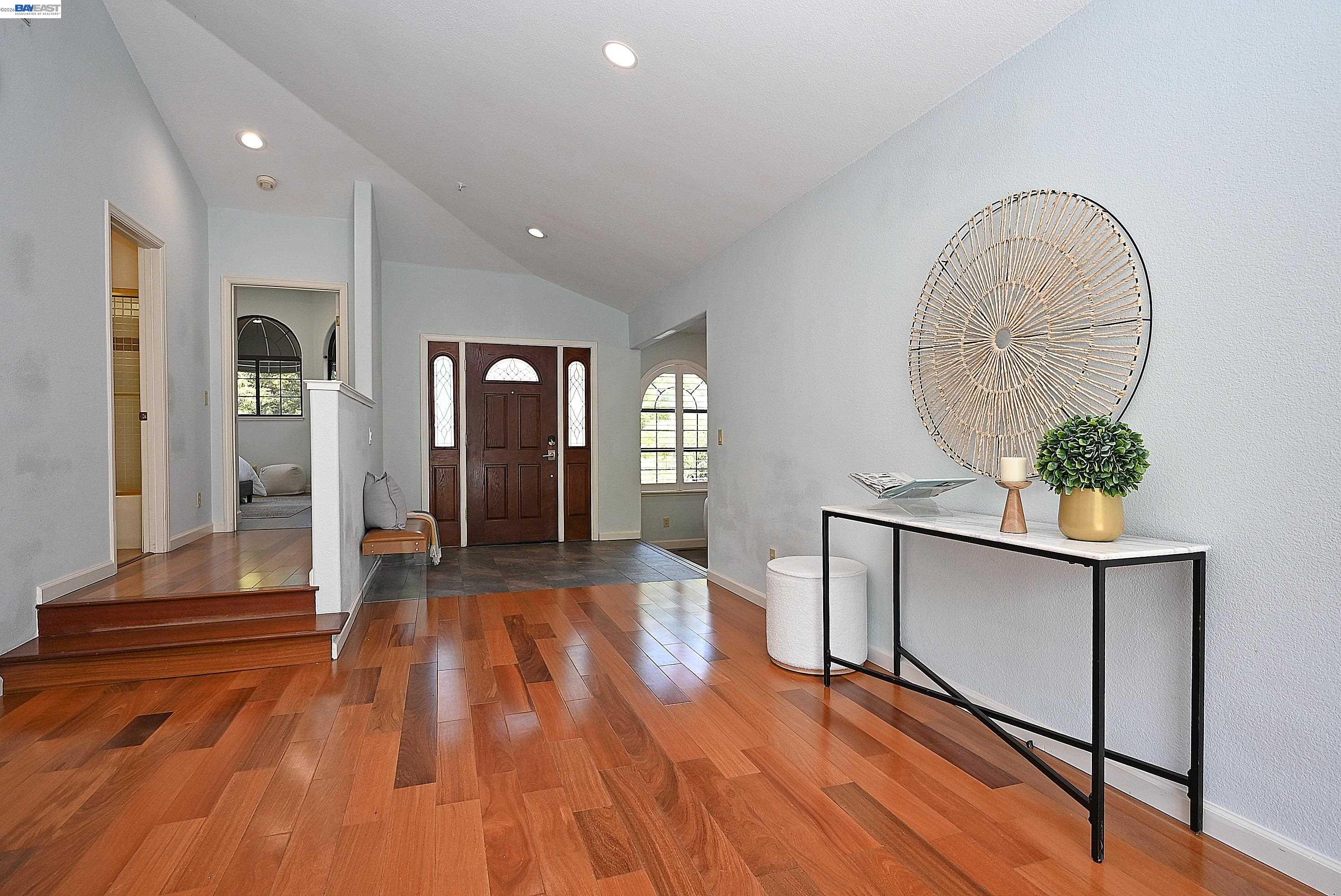 Detail Gallery Image 4 of 47 For 16 Mcnamara Ln, Martinez,  CA 94553 - 5 Beds | 3 Baths