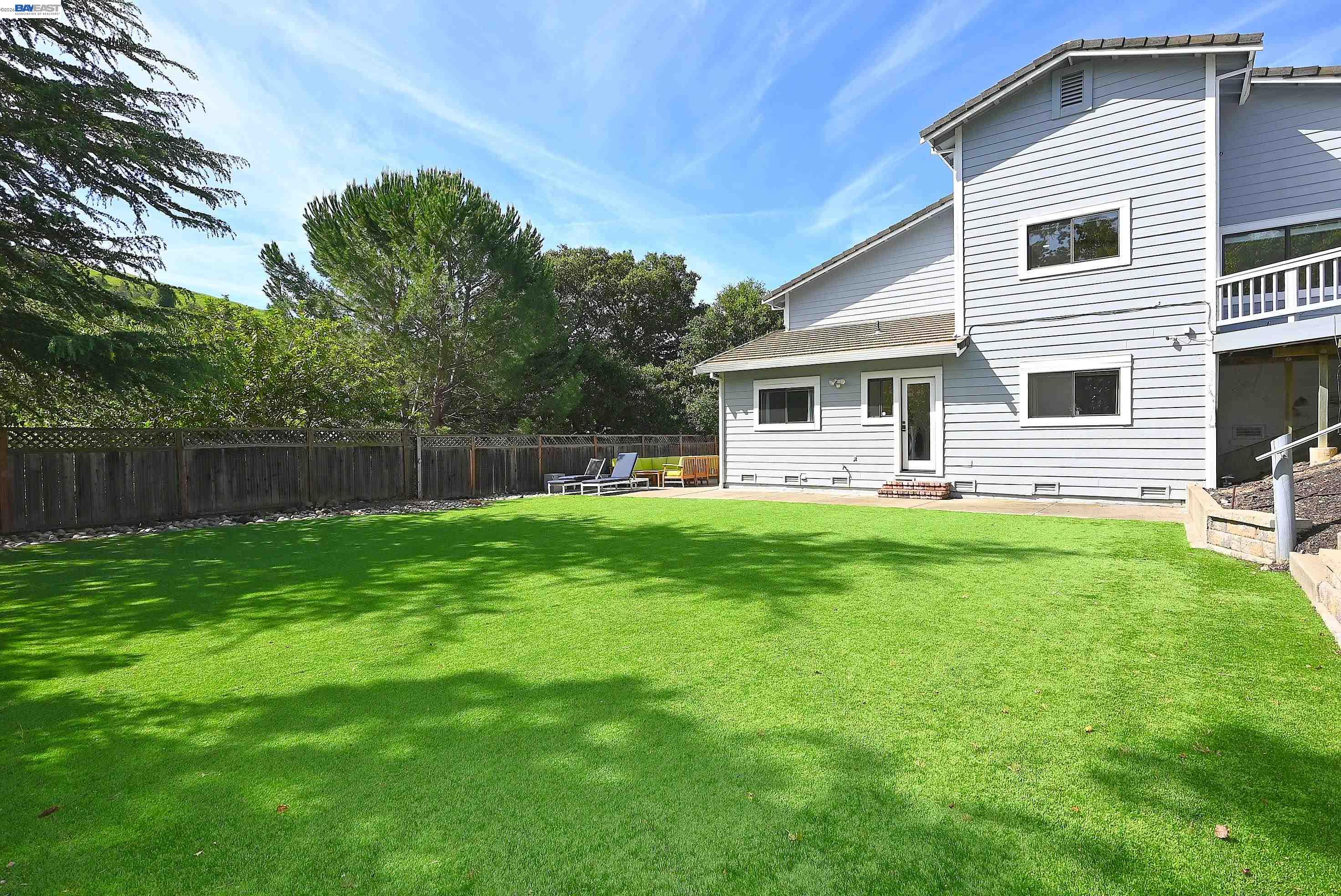 Detail Gallery Image 46 of 58 For 16 Mcnamara Ln, Martinez,  CA 94553 - 5 Beds | 3 Baths