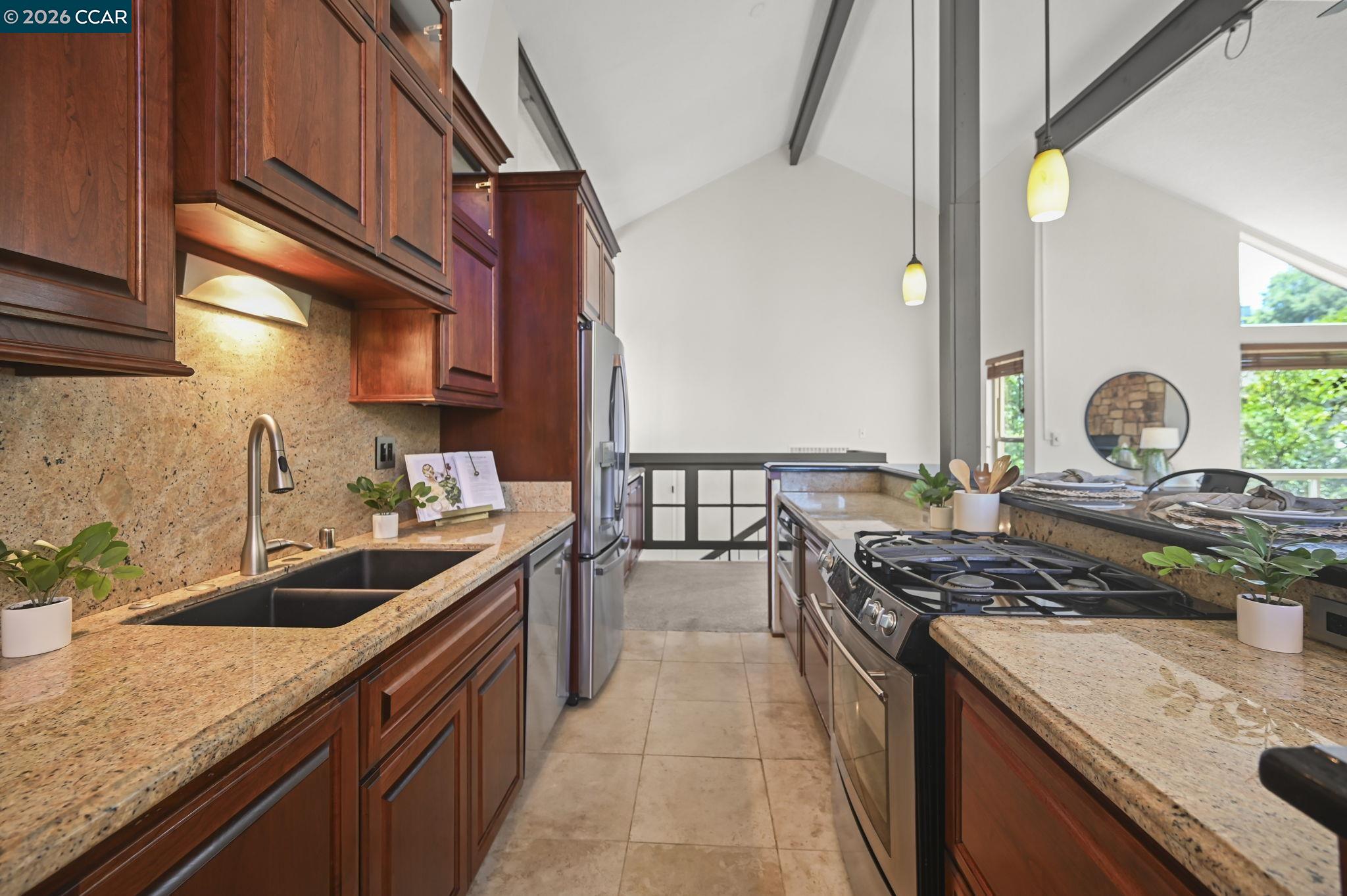 Detail Gallery Image 14 of 50 For 1418 Linton Place, Martinez,  CA 94553 - 3 Beds | 2/1 Baths