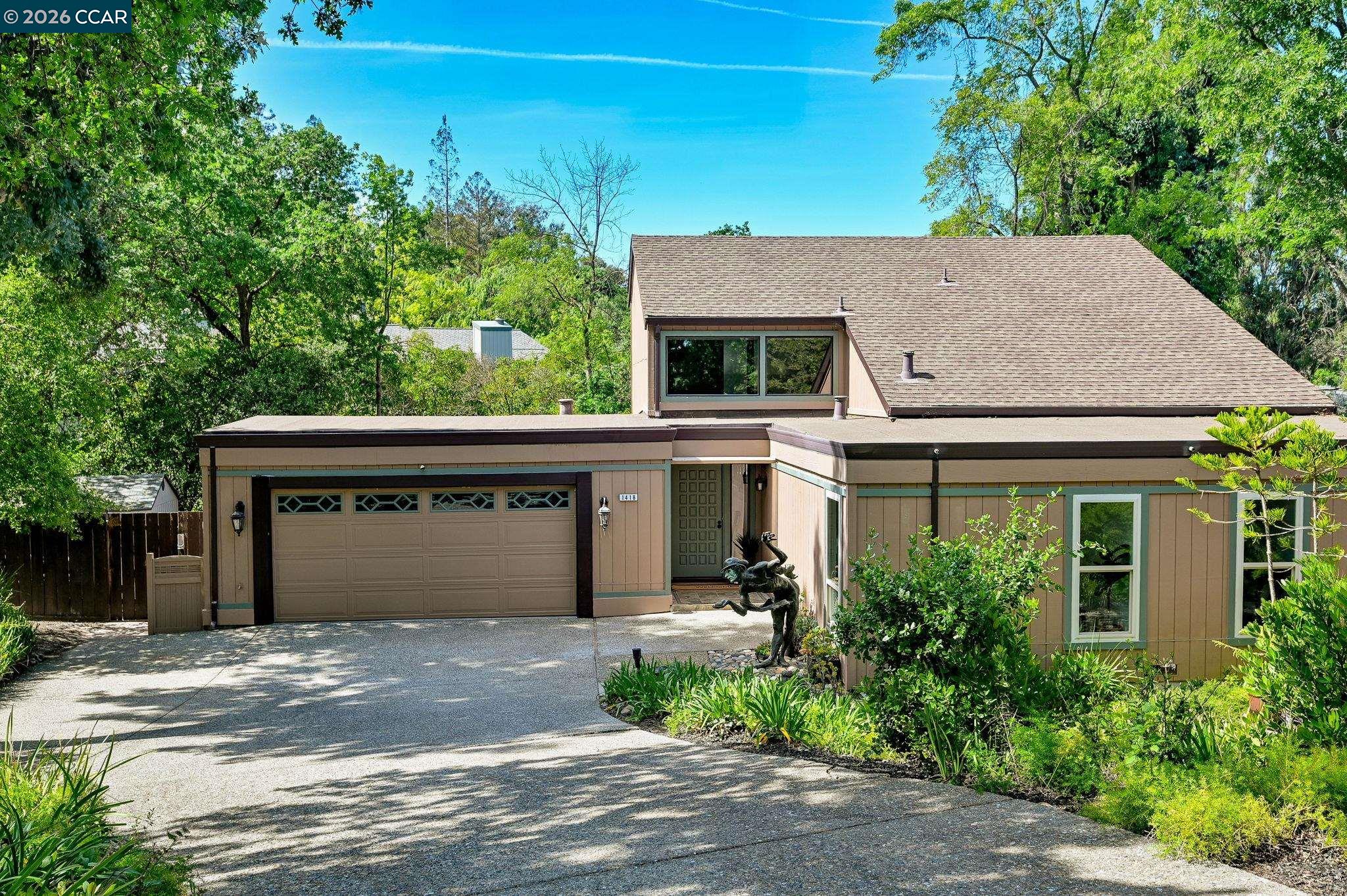 Detail Gallery Image 4 of 50 For 1418 Linton Place, Martinez,  CA 94553 - 3 Beds | 2/1 Baths