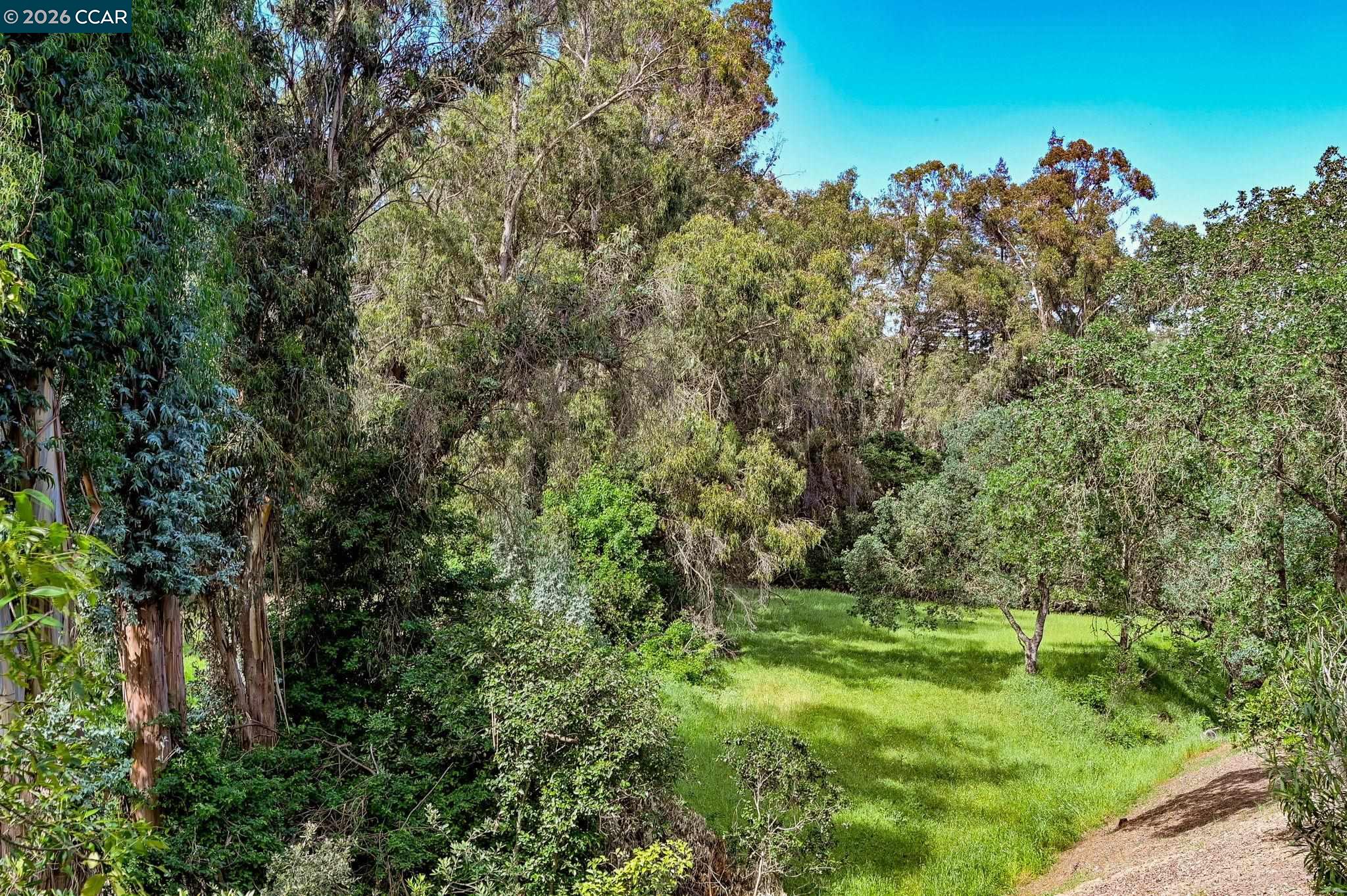 Detail Gallery Image 38 of 50 For 1418 Linton Place, Martinez,  CA 94553 - 3 Beds | 2/1 Baths