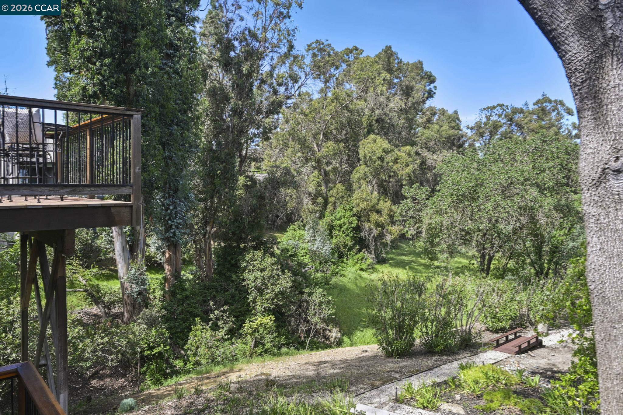 Detail Gallery Image 39 of 50 For 1418 Linton Place, Martinez,  CA 94553 - 3 Beds | 2/1 Baths