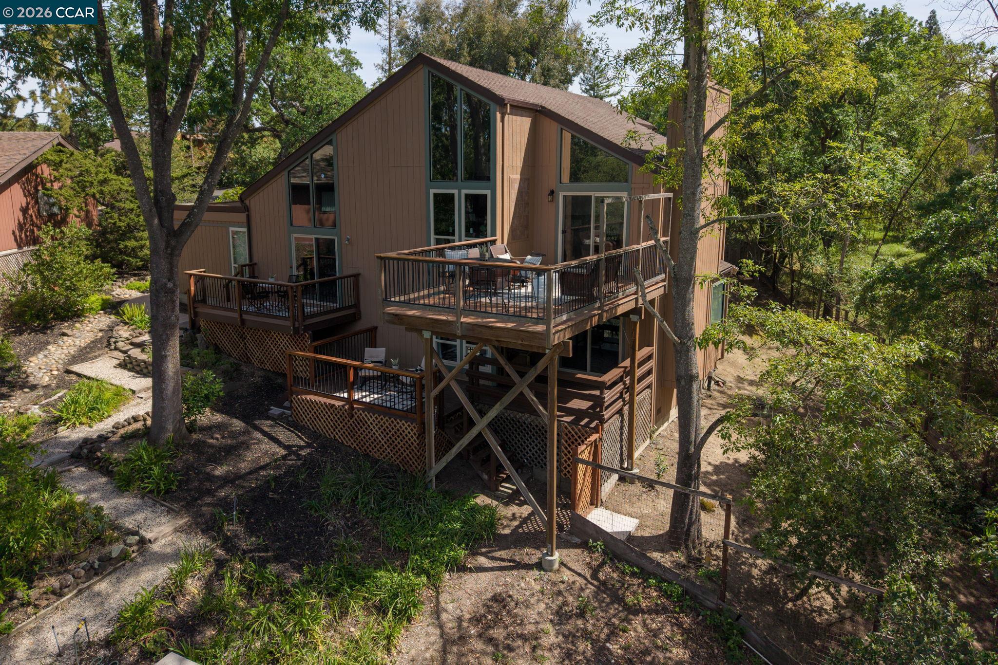 Detail Gallery Image 41 of 50 For 1418 Linton Place, Martinez,  CA 94553 - 3 Beds | 2/1 Baths