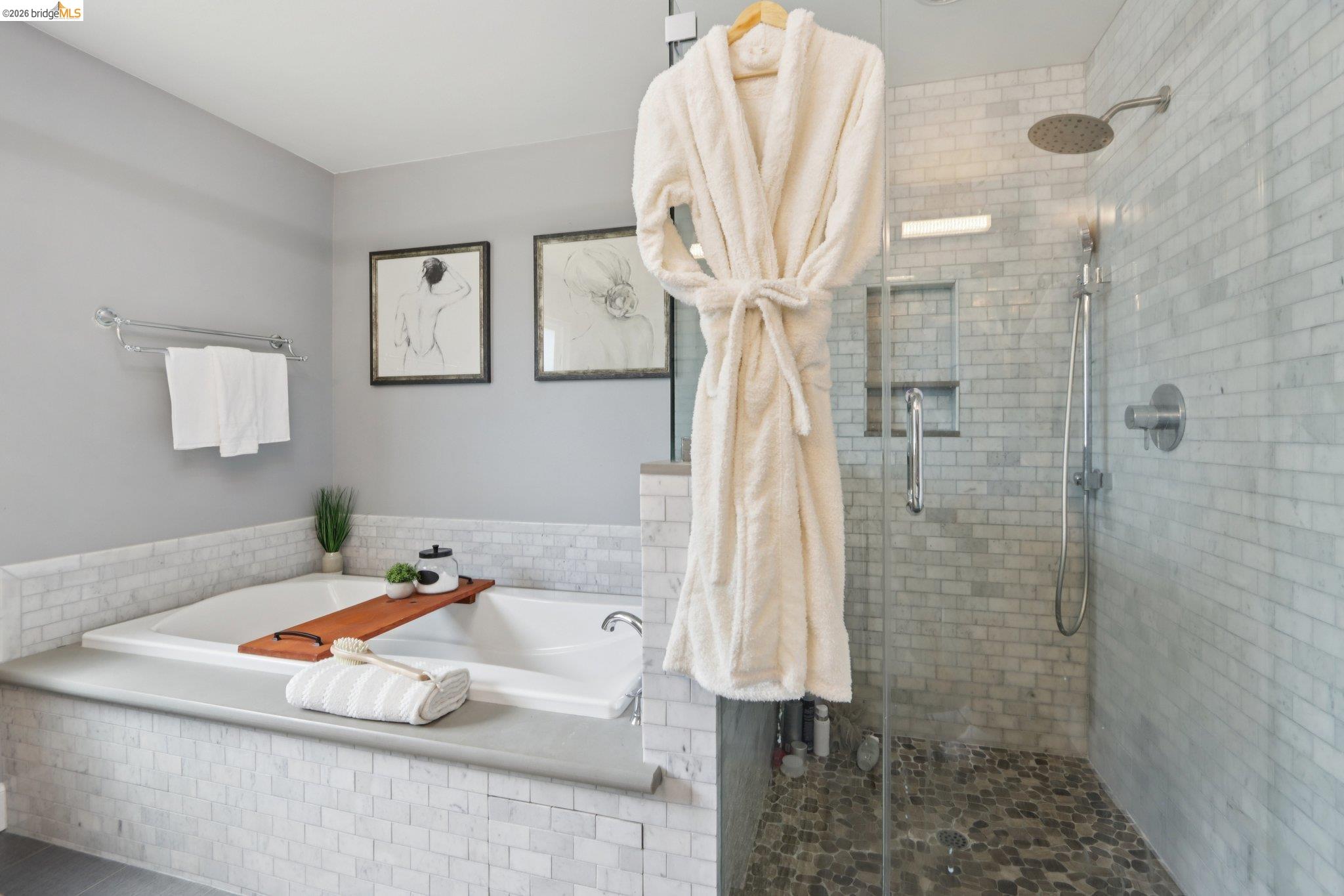 Detail Gallery Image 26 of 60 For 3744 Northridge Dr, Concord,  CA 94518 - 4 Beds | 3 Baths