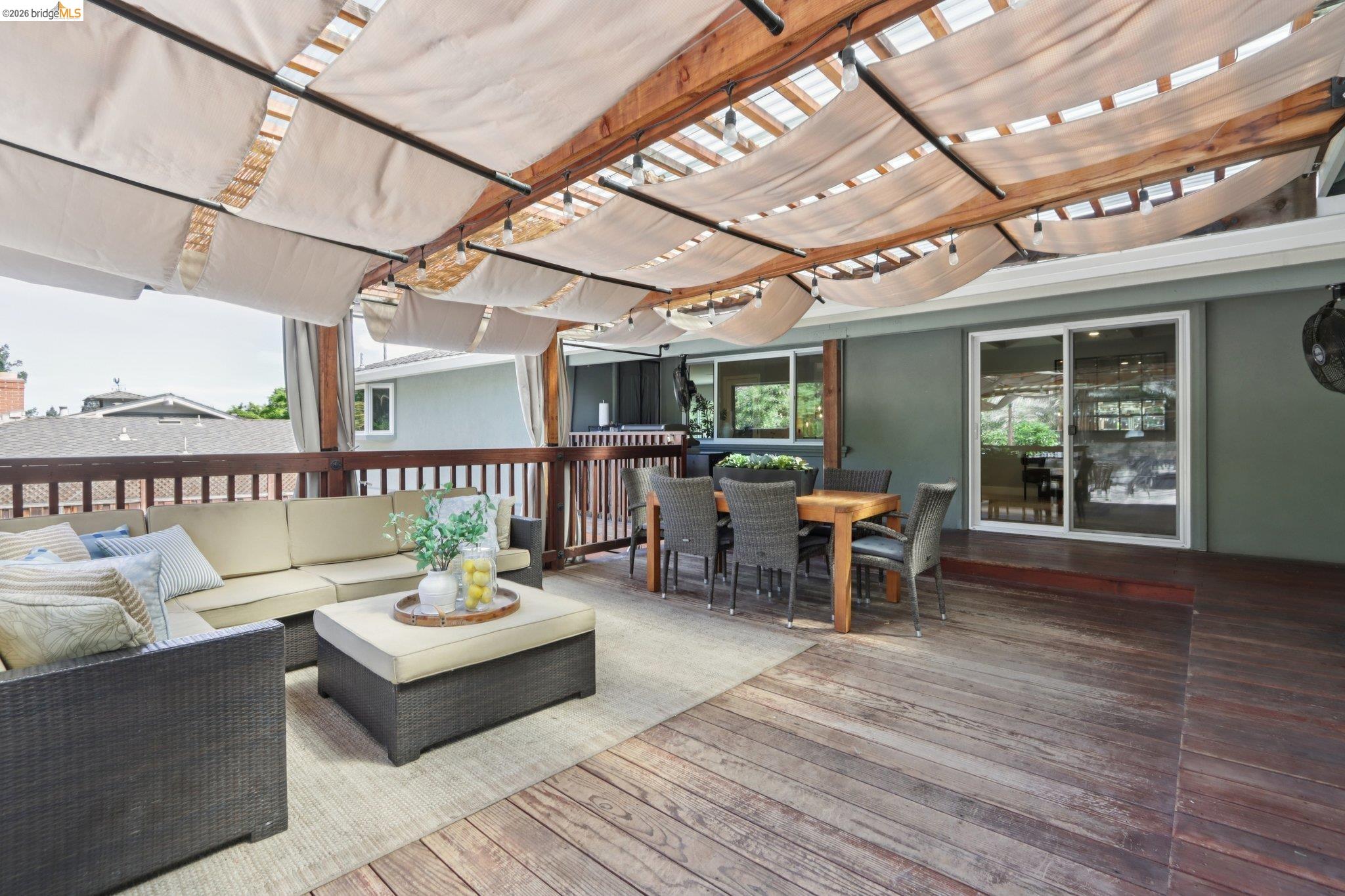 Detail Gallery Image 33 of 60 For 3744 Northridge Dr, Concord,  CA 94518 - 4 Beds | 3 Baths