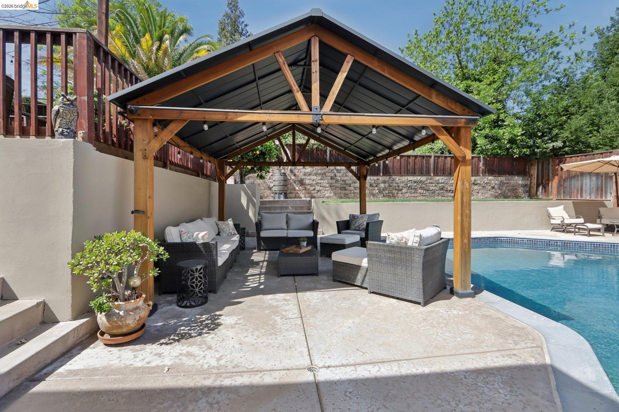 Detail Gallery Image 40 of 60 For 3744 Northridge Dr, Concord,  CA 94518 - 4 Beds | 3 Baths