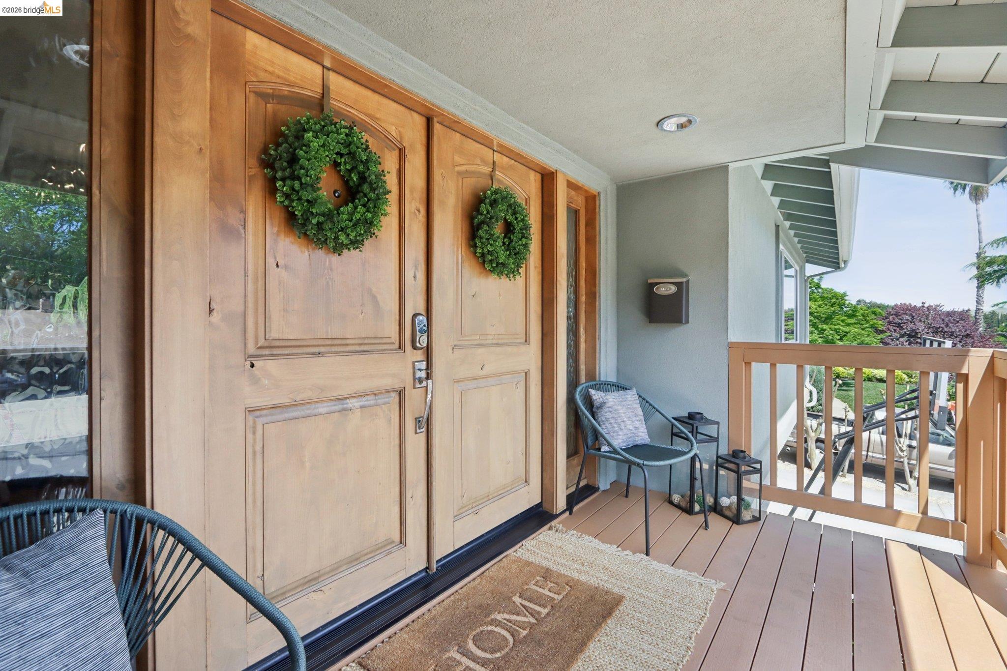 Detail Gallery Image 5 of 60 For 3744 Northridge Dr, Concord,  CA 94518 - 4 Beds | 3 Baths