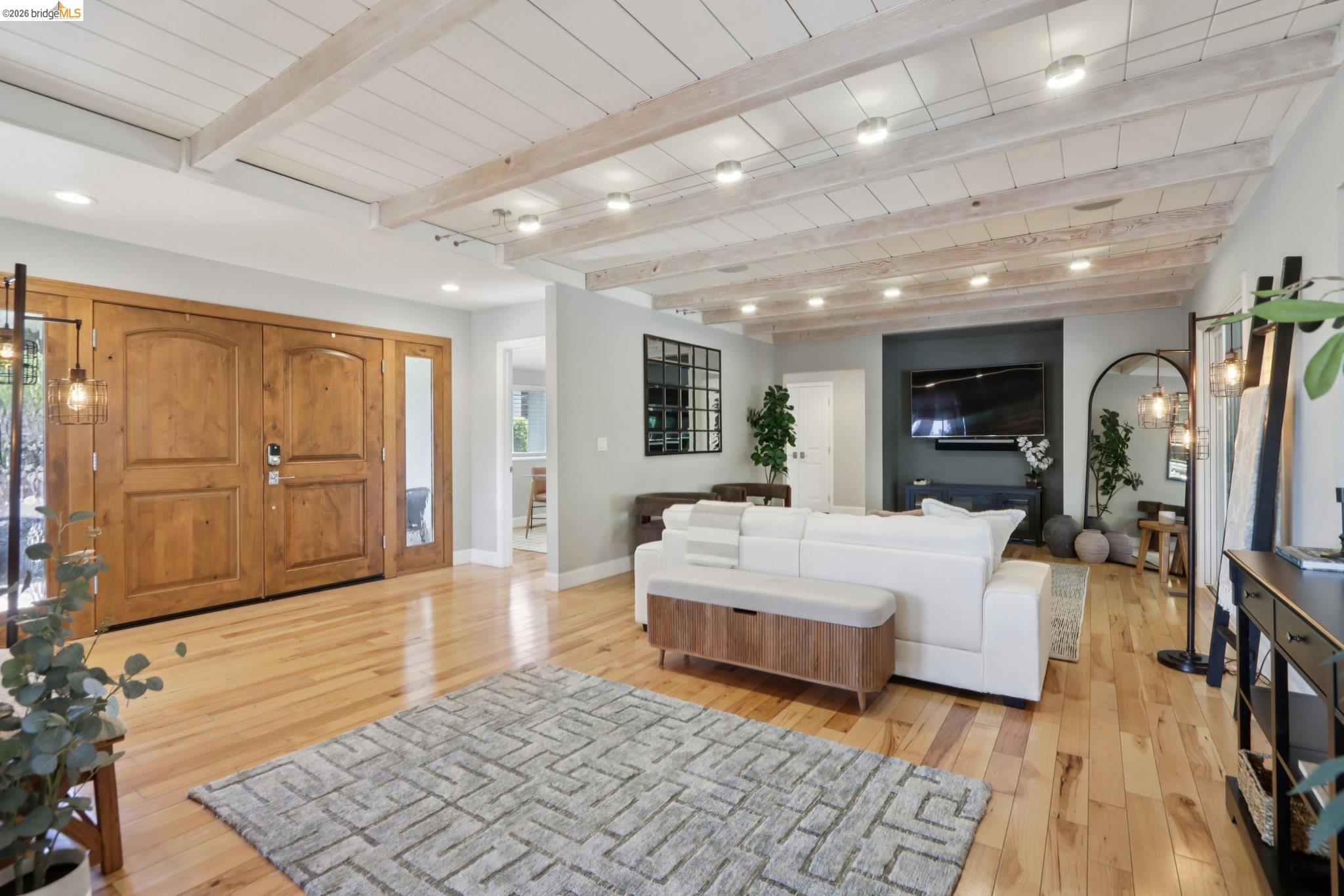 Detail Gallery Image 6 of 60 For 3744 Northridge Dr, Concord,  CA 94518 - 4 Beds | 3 Baths