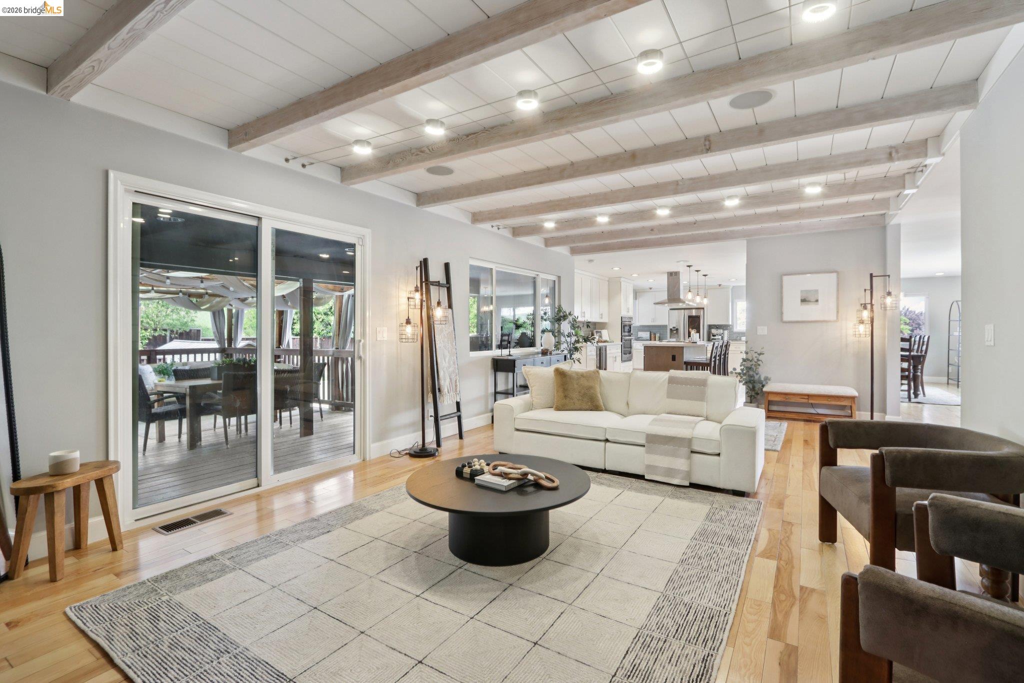 Detail Gallery Image 9 of 60 For 3744 Northridge Dr, Concord,  CA 94518 - 4 Beds | 3 Baths