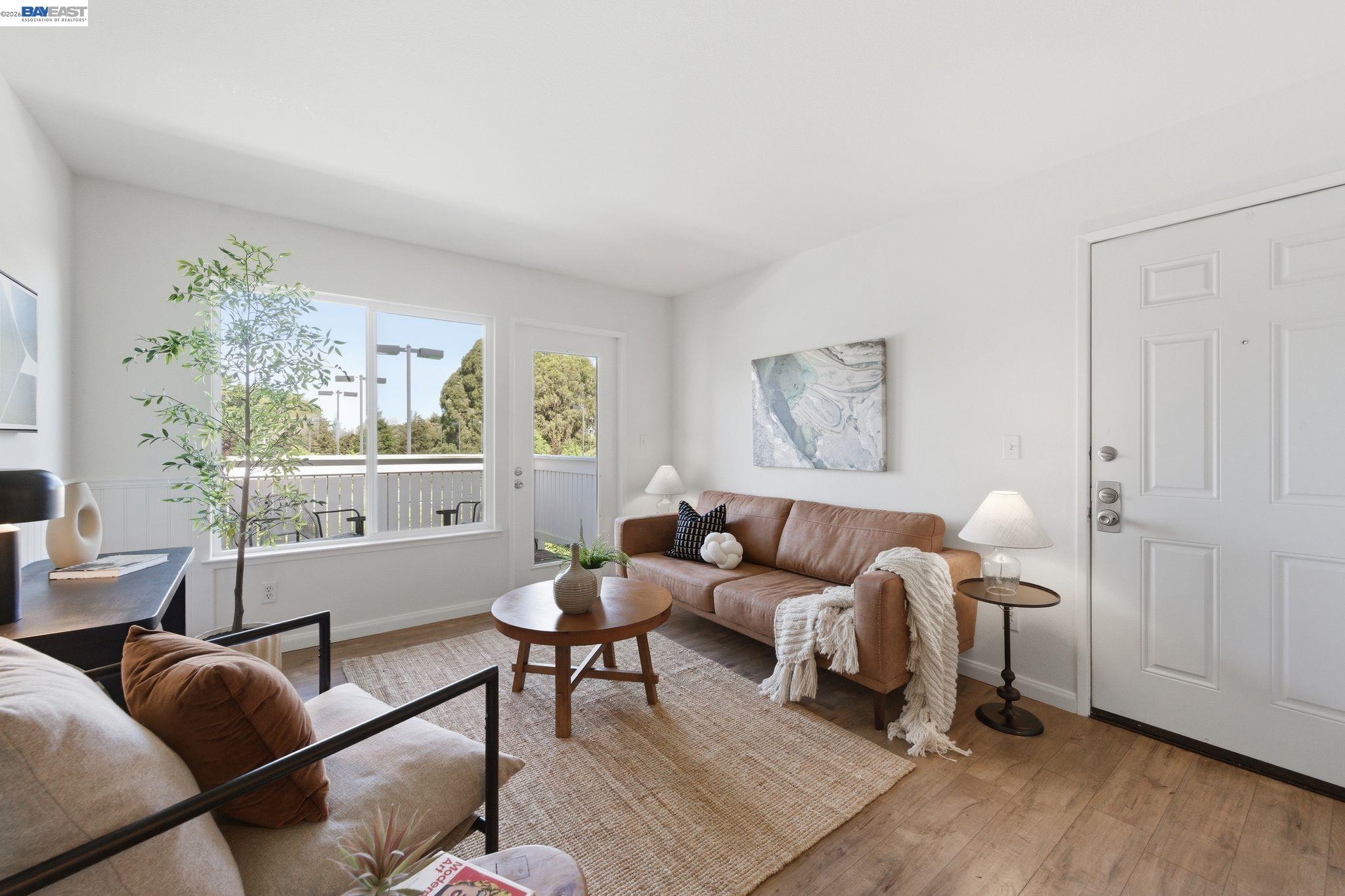 22 Marina Lakes Dr, Richmond, CA, 94804