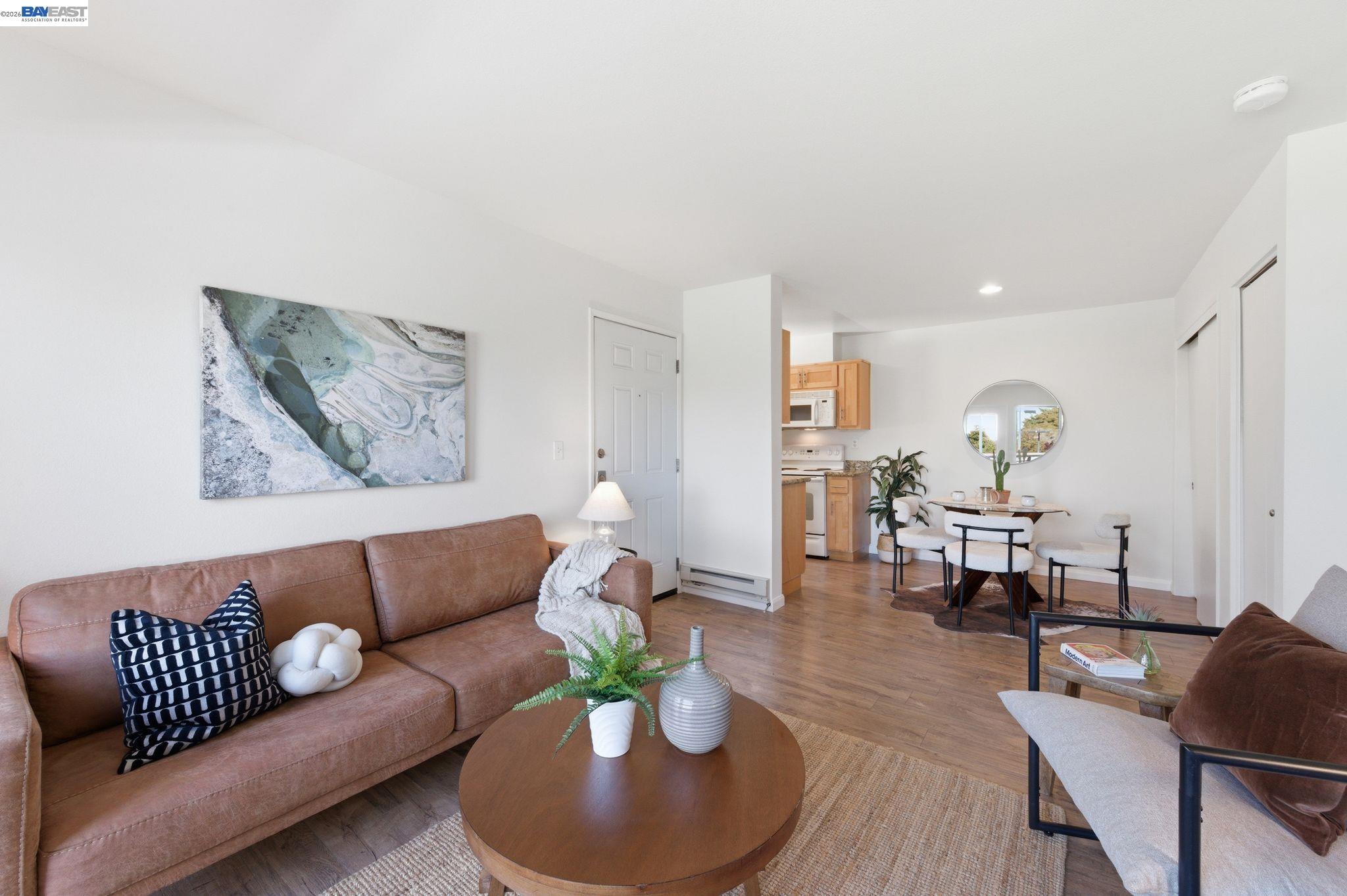 Photo #7: 41128830 Listing: Photo #7