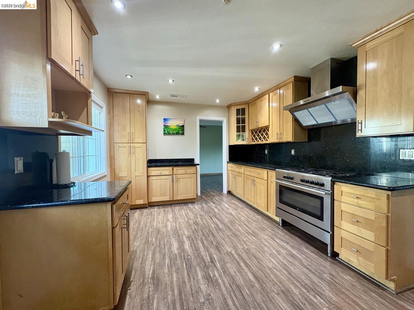 Detail Gallery Image 4 of 20 For 3887 via Milano, Campbell,  CA 95008 - 6 Beds | 2 Baths