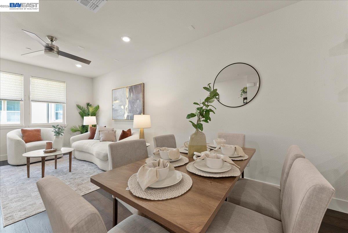 Detail Gallery Image 14 of 39 For 730 Amalfi Loop, Milpitas,  CA 95035 - 3 Beds | 3/1 Baths