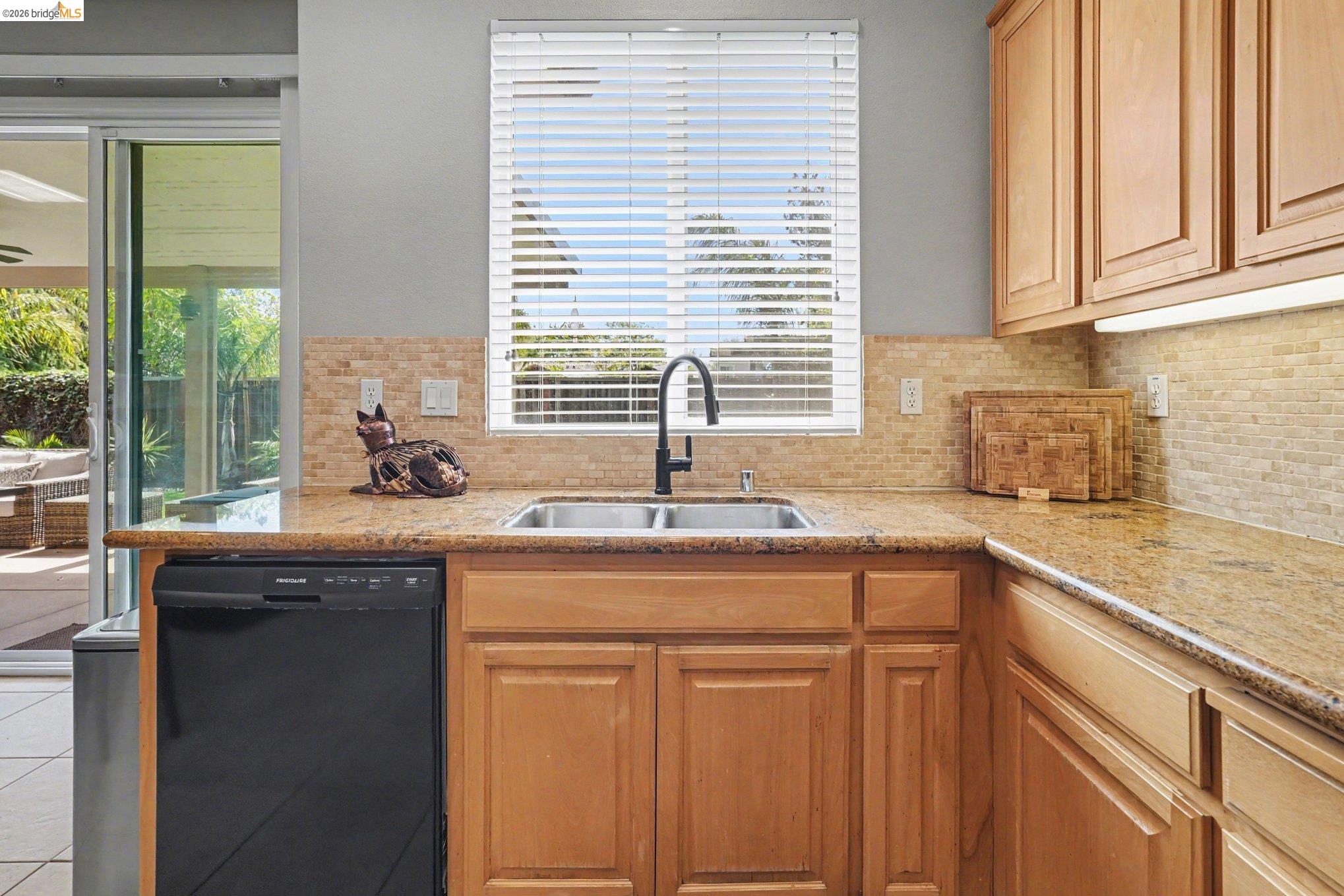 Detail Gallery Image 15 of 32 For 542 Vivian St, Brentwood,  CA 94513 - 3 Beds | 2 Baths