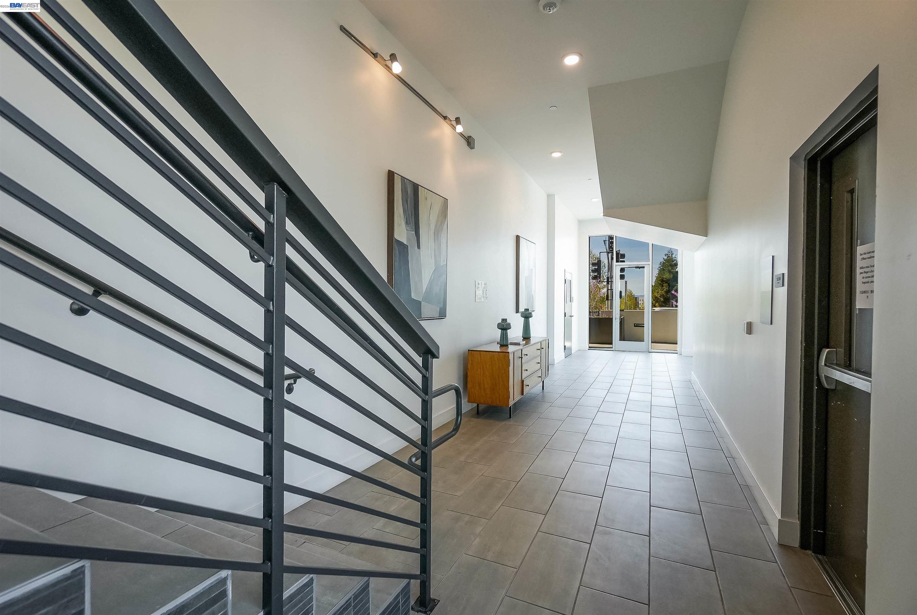 Detail Gallery Image 12 of 51 For 2250 Kilowatt Way #402,  Fremont,  CA 94539 - 3 Beds | 3 Baths