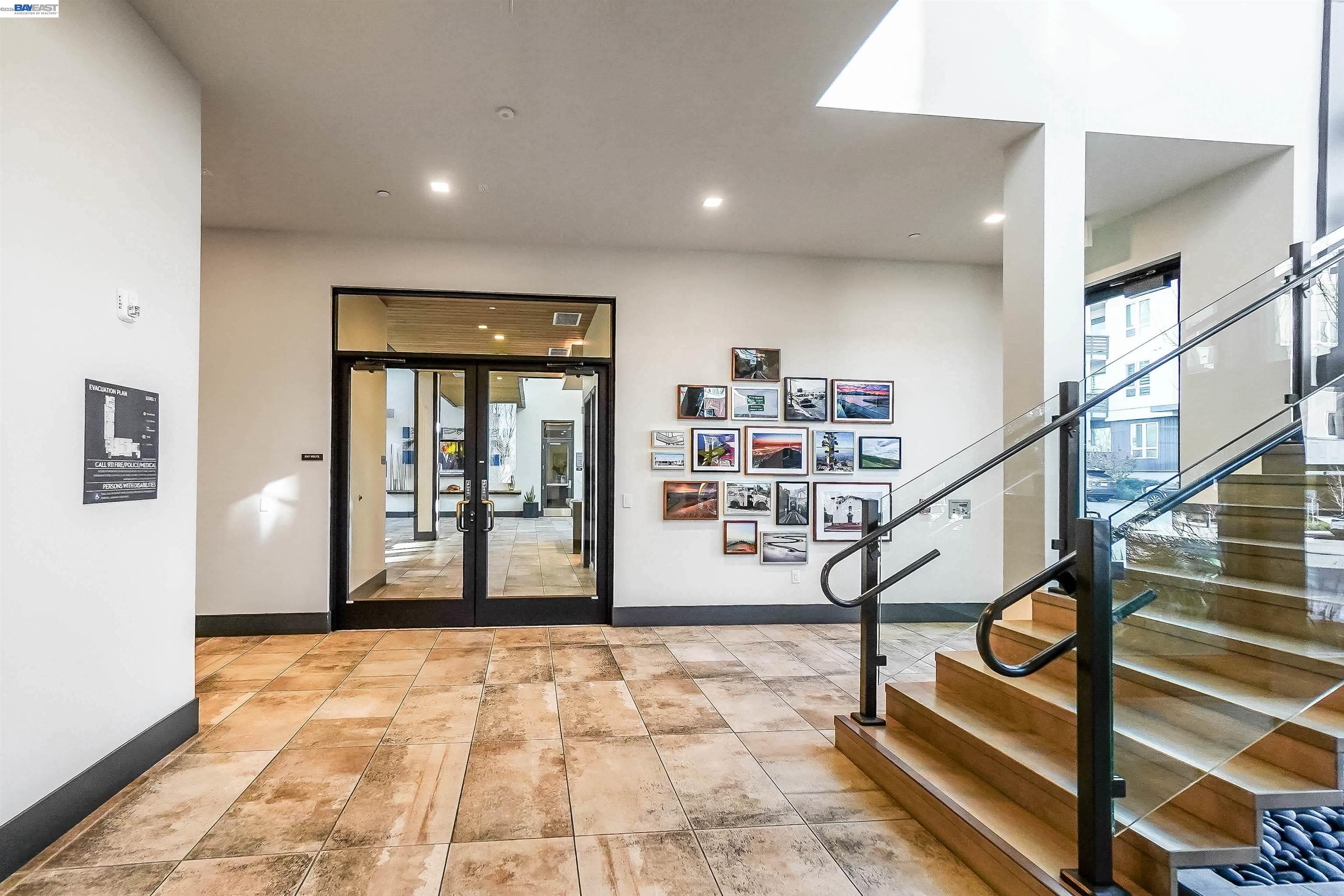 Detail Gallery Image 4 of 51 For 2250 Kilowatt Way #402,  Fremont,  CA 94539 - 3 Beds | 3 Baths