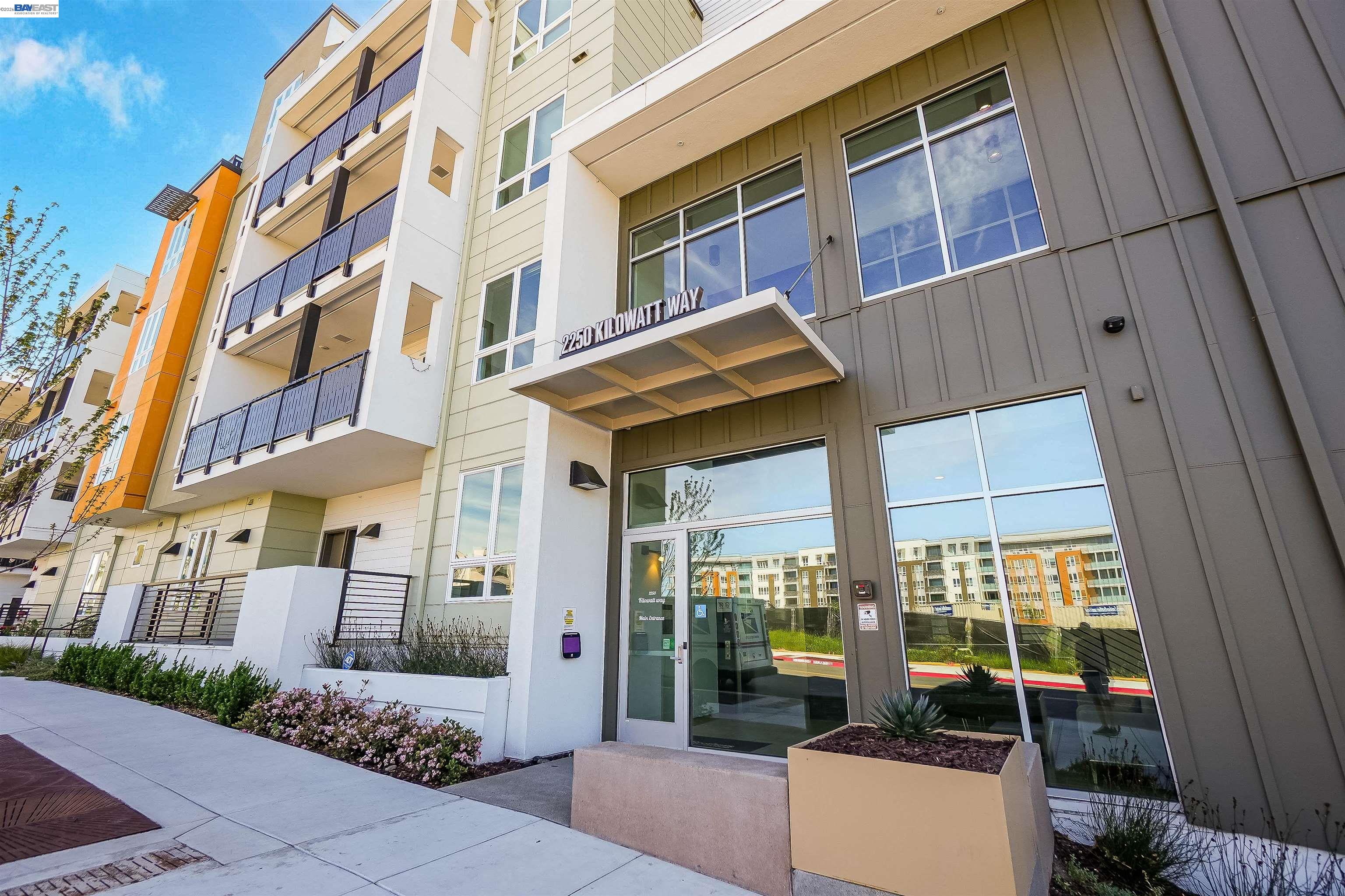 Detail Gallery Image 37 of 51 For 2250 Kilowatt Way #402,  Fremont,  CA 94539 - 3 Beds | 3 Baths