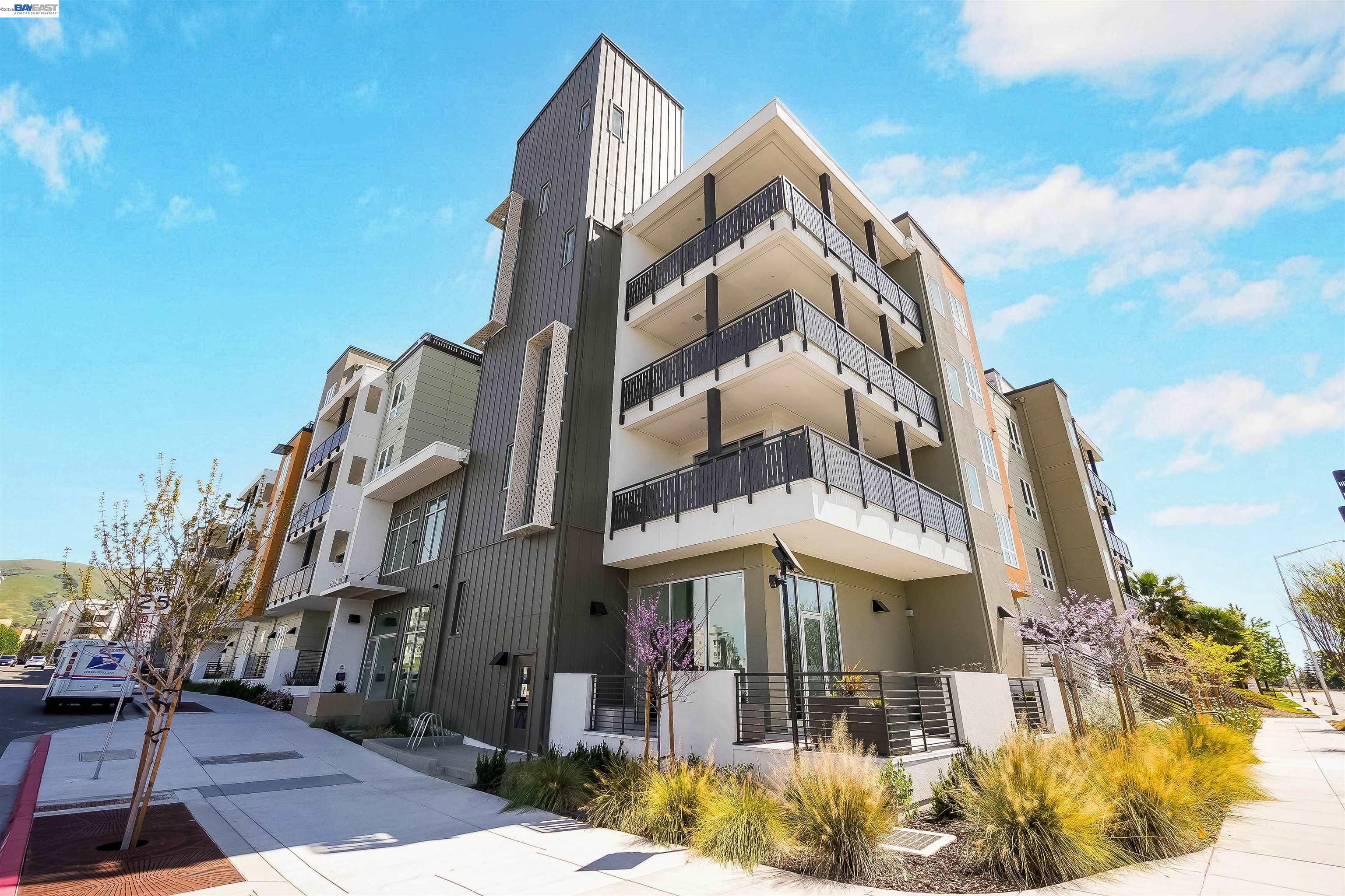 Detail Gallery Image 48 of 51 For 2250 Kilowatt Way #402,  Fremont,  CA 94539 - 3 Beds | 3 Baths