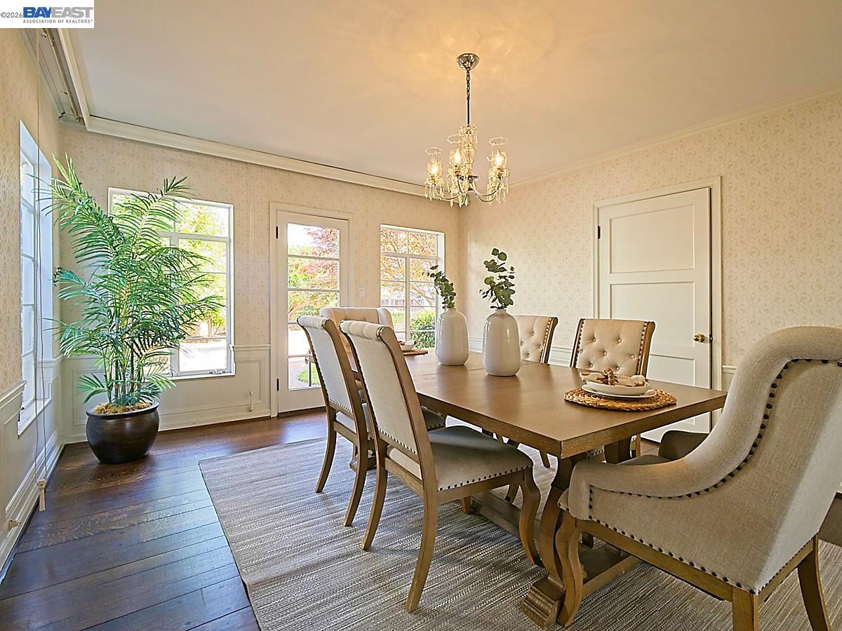 Detail Gallery Image 11 of 60 For 962 Lee Ave, San Leandro,  CA 94577 - 4 Beds | 3/1 Baths