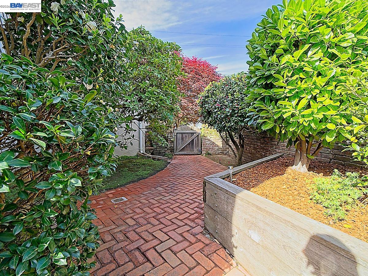 Detail Gallery Image 58 of 60 For 962 Lee Ave, San Leandro,  CA 94577 - 4 Beds | 3/1 Baths