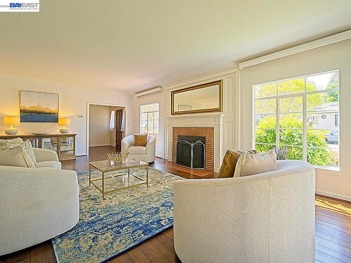 Detail Gallery Image 7 of 60 For 962 Lee Ave, San Leandro,  CA 94577 - 4 Beds | 3/1 Baths