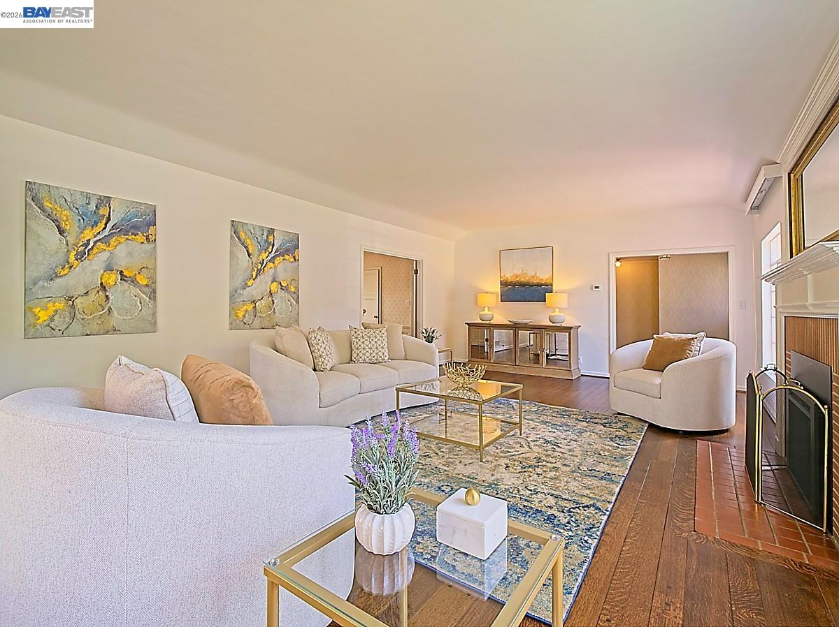 Detail Gallery Image 8 of 60 For 962 Lee Ave, San Leandro,  CA 94577 - 4 Beds | 3/1 Baths