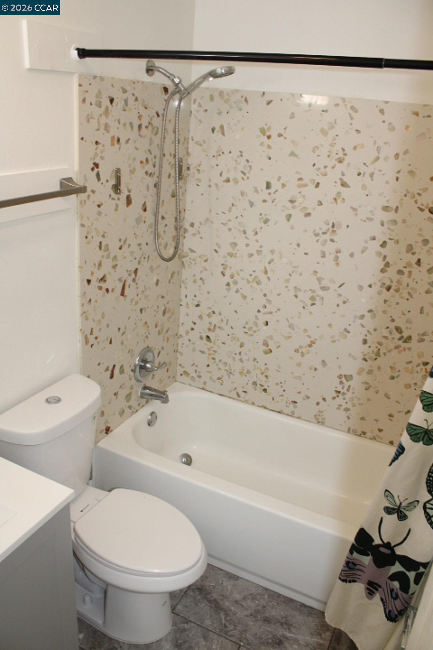 Detail Gallery Image 13 of 15 For 3800 Waller Ave #B,  Richmond,  CA 94804 - 2 Beds | 1 Baths