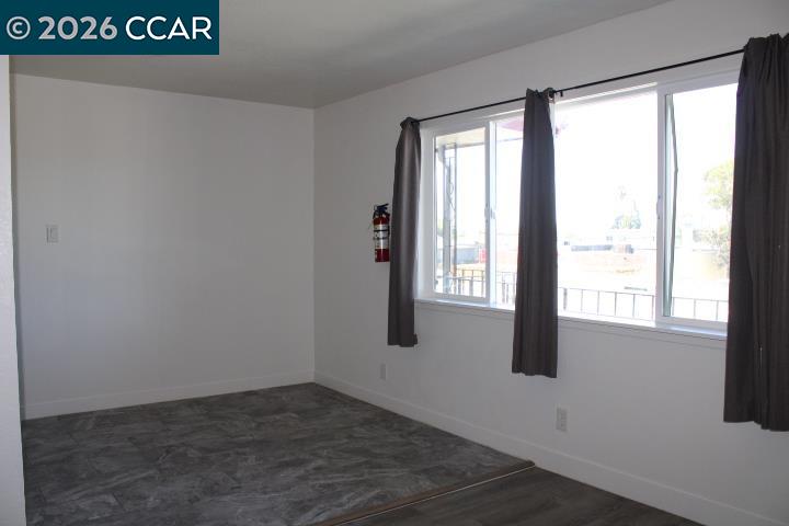 Detail Gallery Image 5 of 15 For 3800 Waller Ave #B,  Richmond,  CA 94804 - 2 Beds | 1 Baths