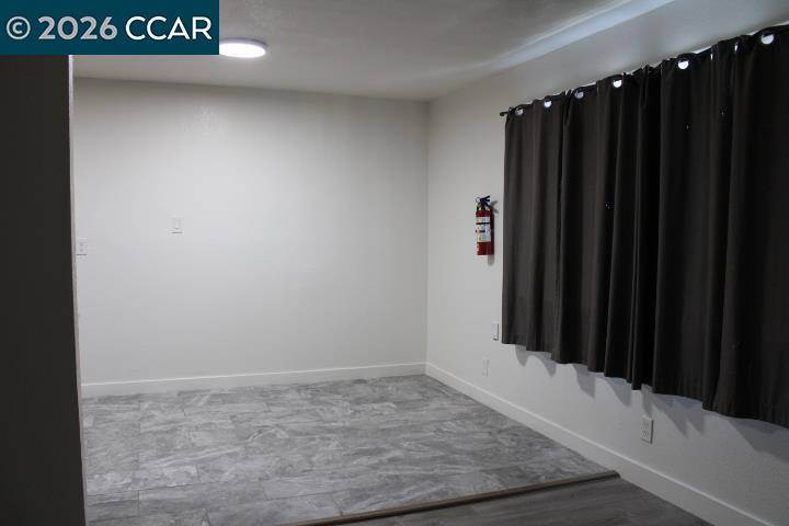 Detail Gallery Image 6 of 15 For 3800 Waller Ave #B,  Richmond,  CA 94804 - 2 Beds | 1 Baths