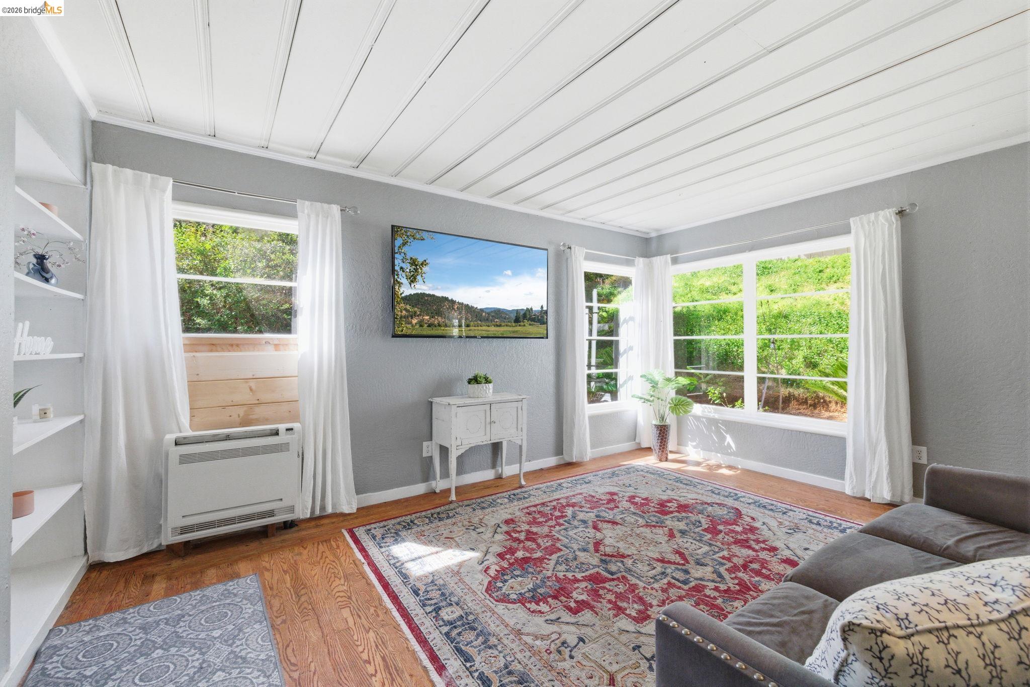 Detail Gallery Image 6 of 39 For 757 E Bald Mountain Rd, Sonora,  CA 95370 - 2 Beds | 1 Baths