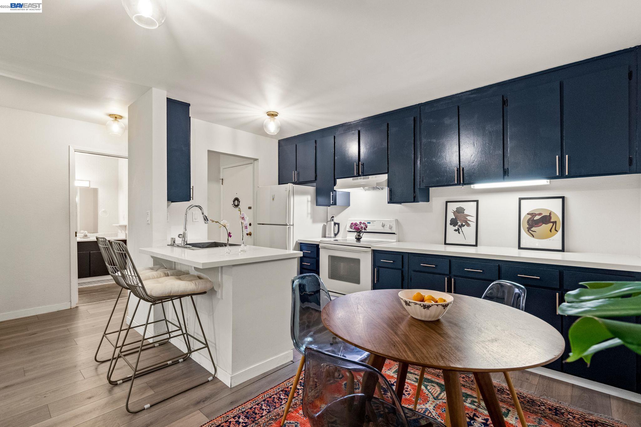 Photo #3: 41128842 Listing: Photo #3