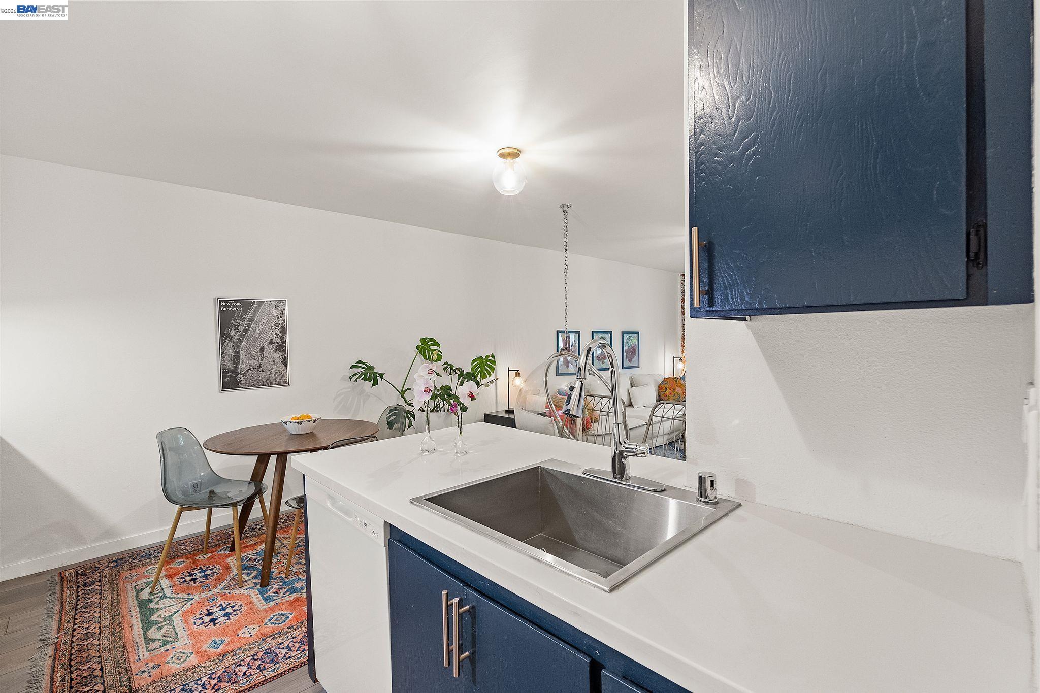 Photo #5: 41128842 Listing: Photo #5