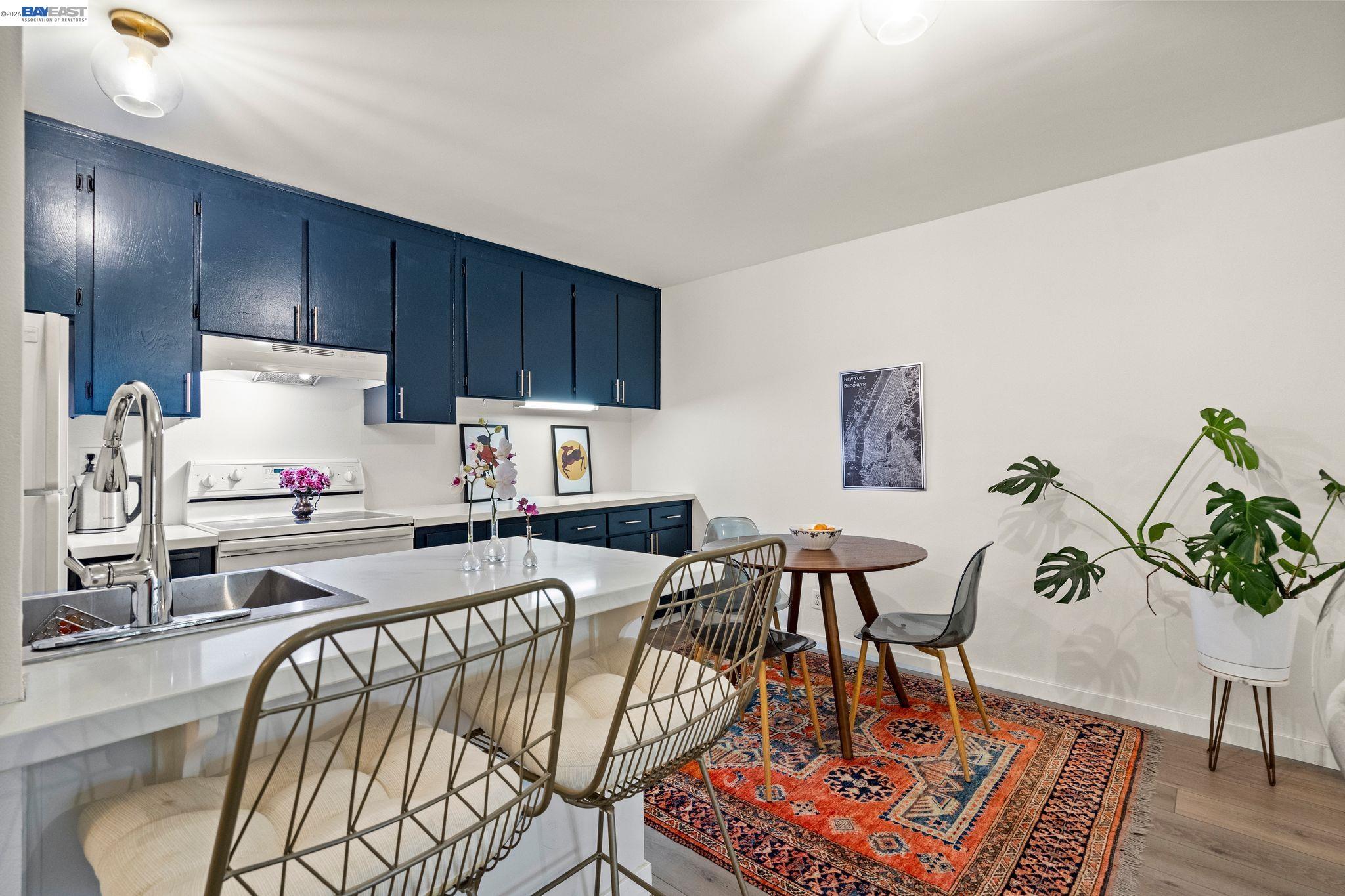 Photo #6: 41128842 Listing: Photo #6