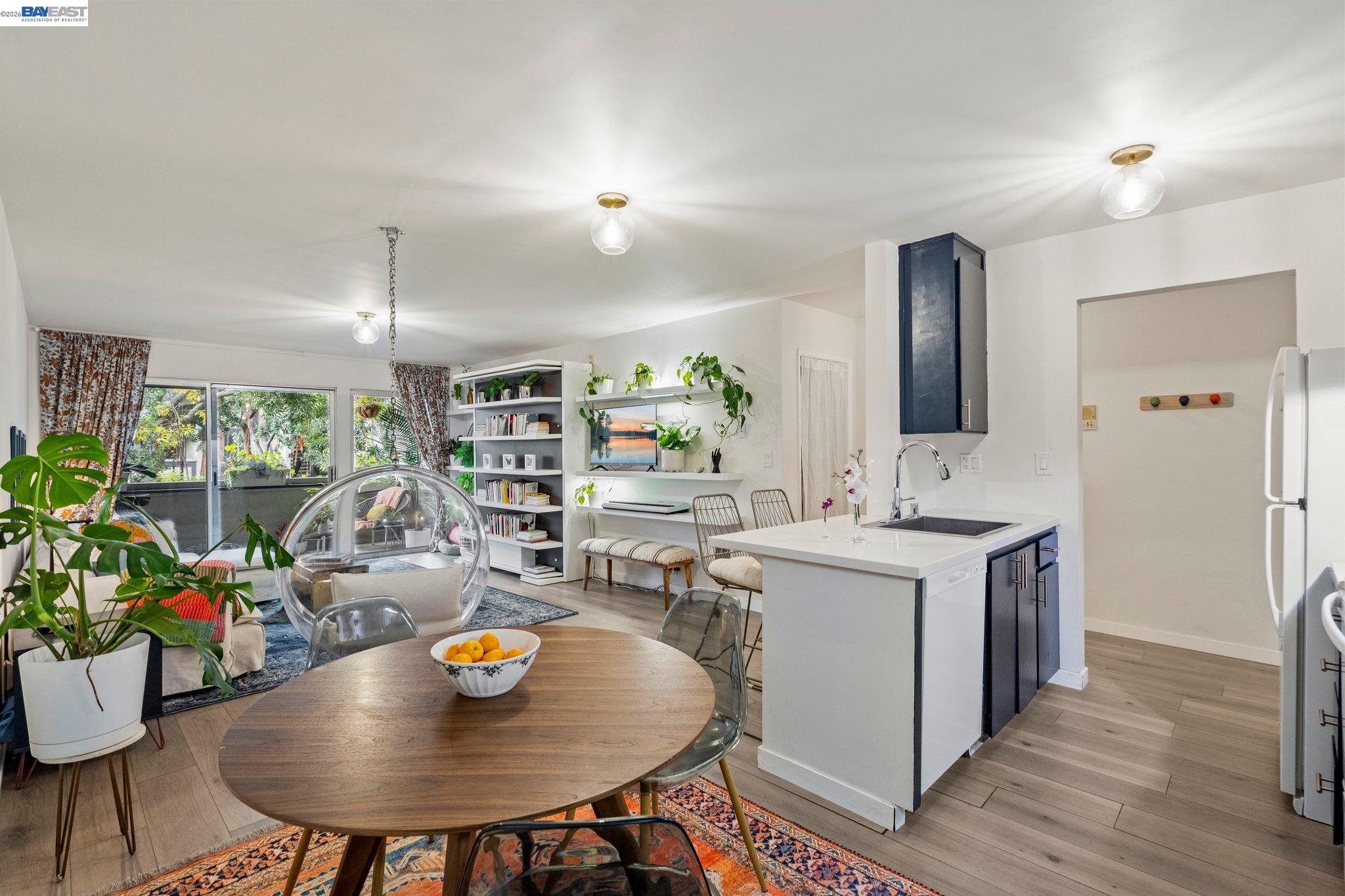 Photo #8: 41128842 Listing: Photo #8