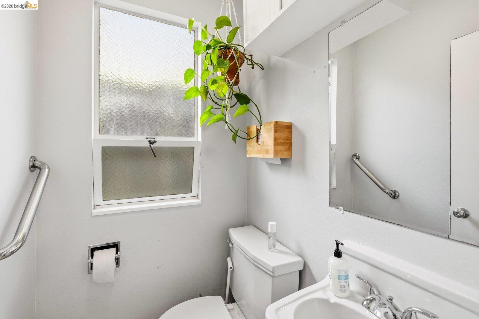 Detail Gallery Image 16 of 51 For 3021 Telegraph Ave, Berkeley,  CA 94705 - – Beds | – Baths