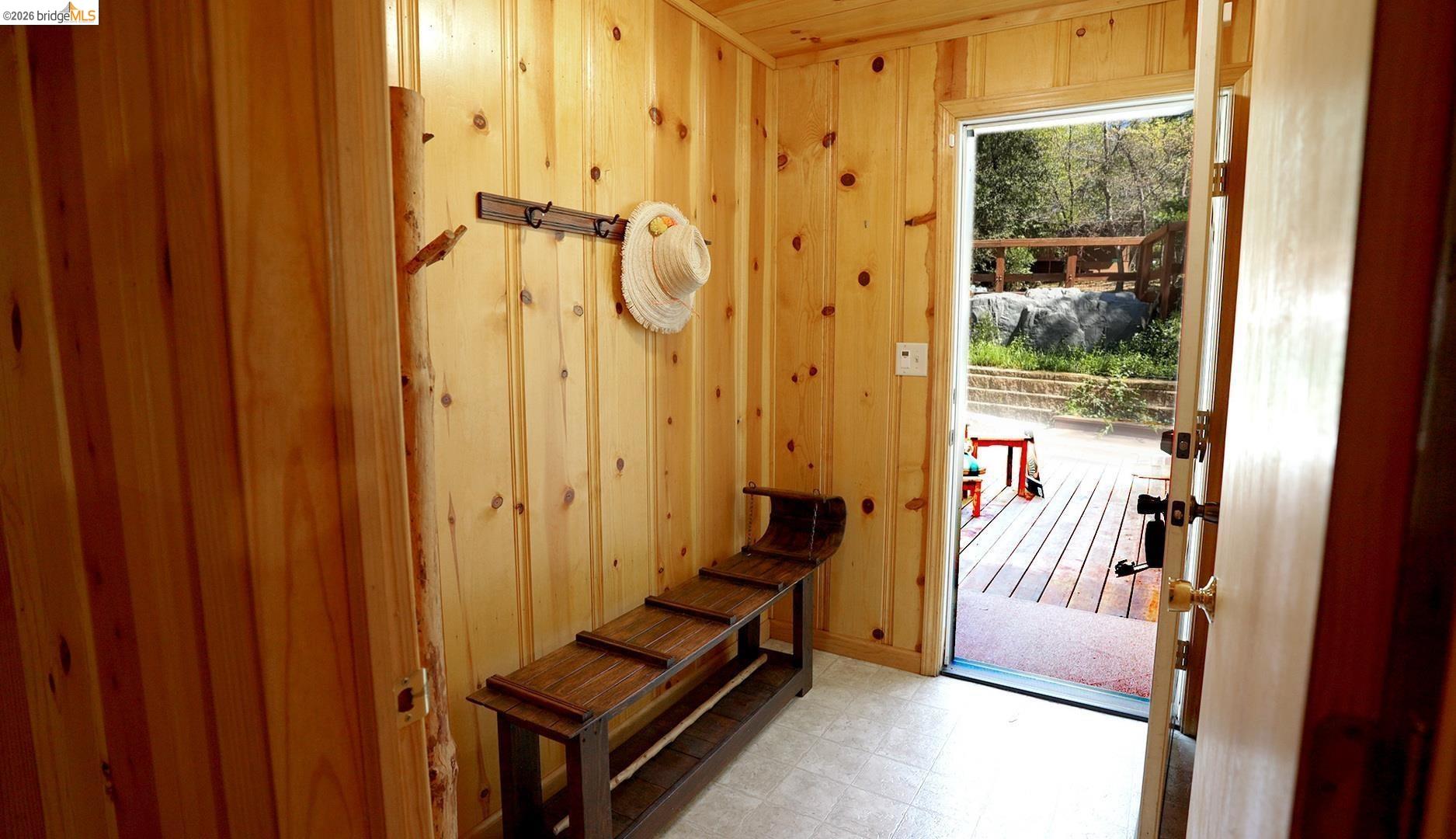 Detail Gallery Image 5 of 38 For 22912 Sierra Dr, Twain Harte,  CA 95383 - 3 Beds | 2 Baths