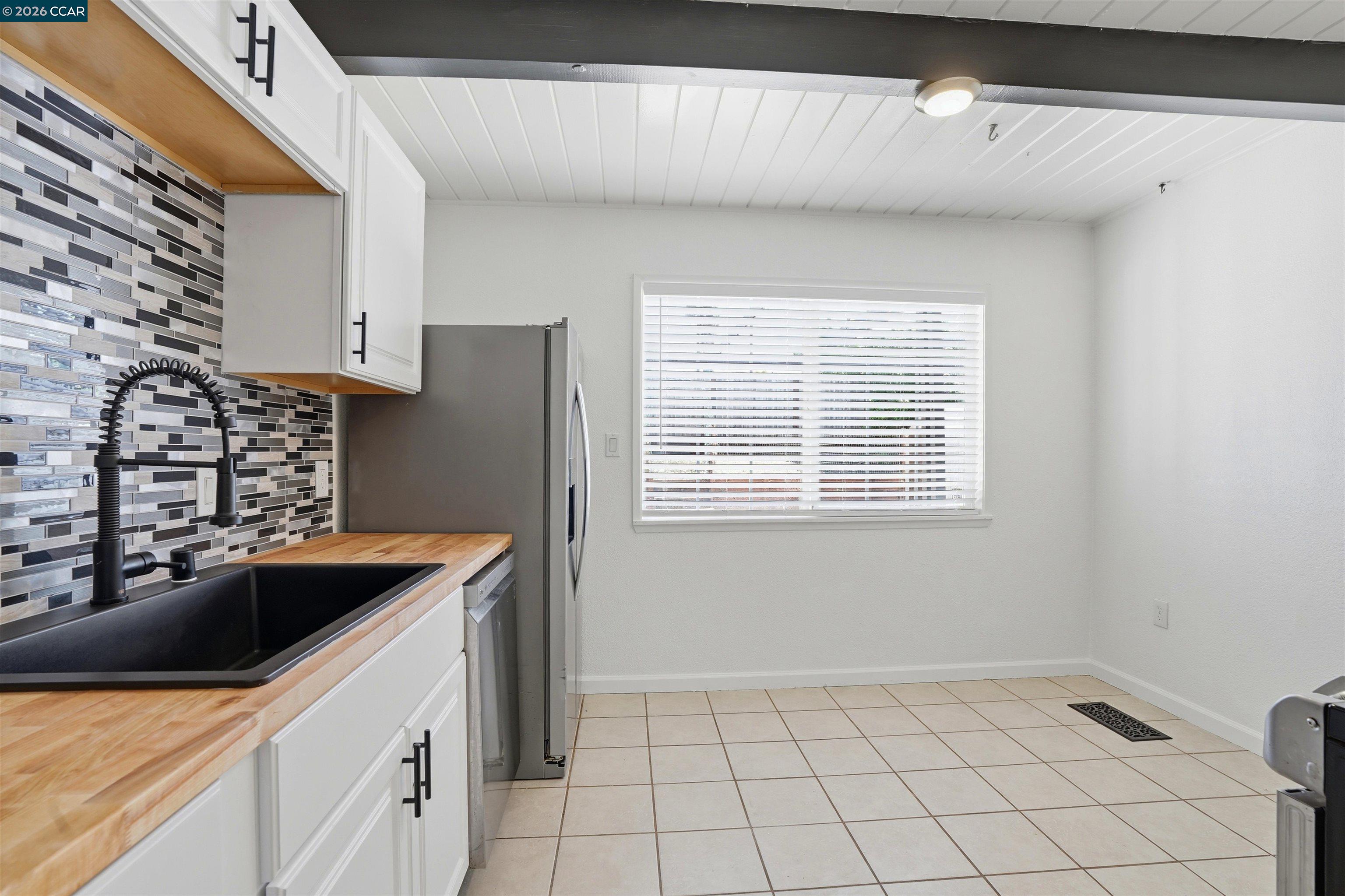 Detail Gallery Image 6 of 32 For 2828 Hilltop, Concord,  CA 94520 - 4 Beds | 2 Baths