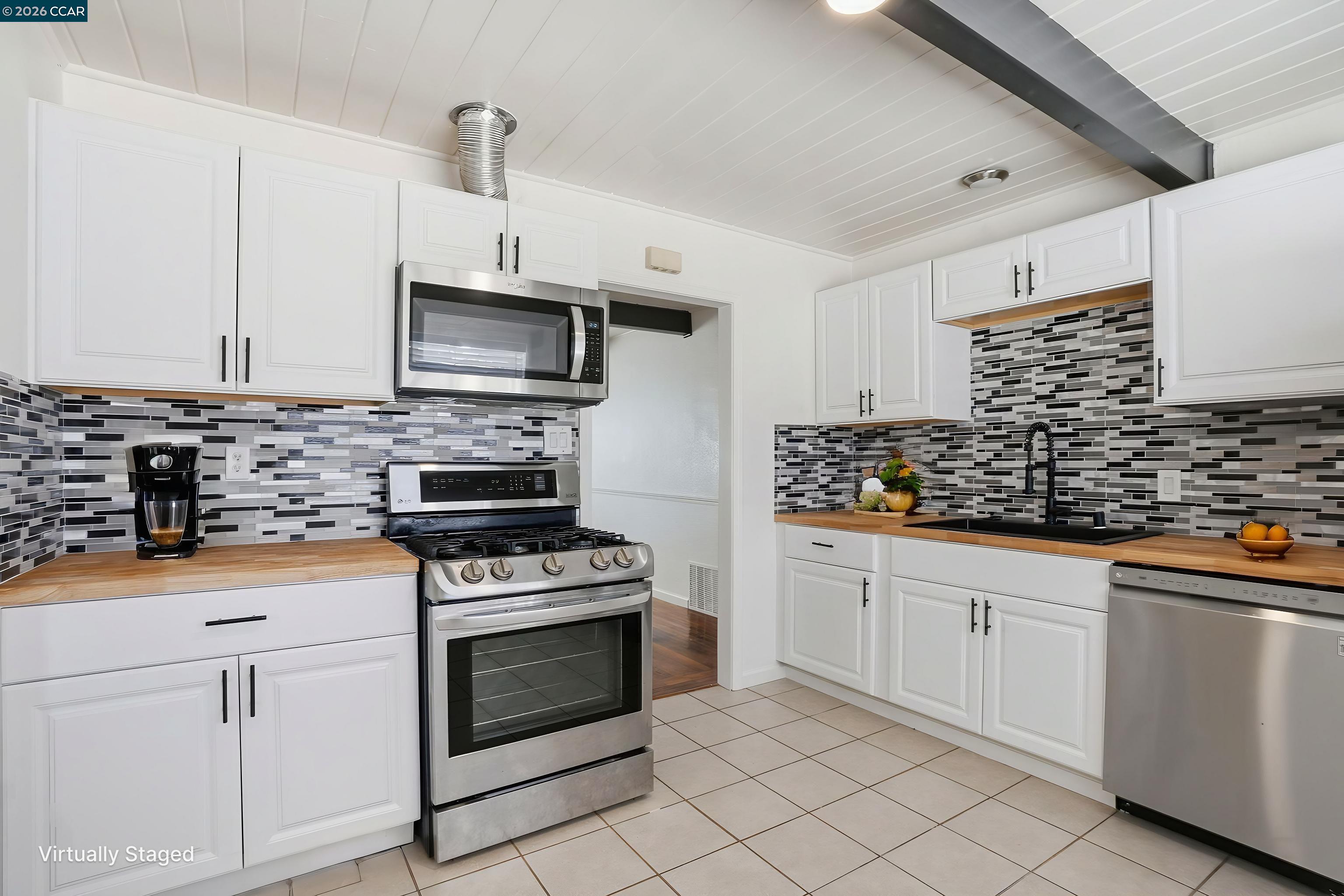 Detail Gallery Image 9 of 32 For 2828 Hilltop, Concord,  CA 94520 - 4 Beds | 2 Baths