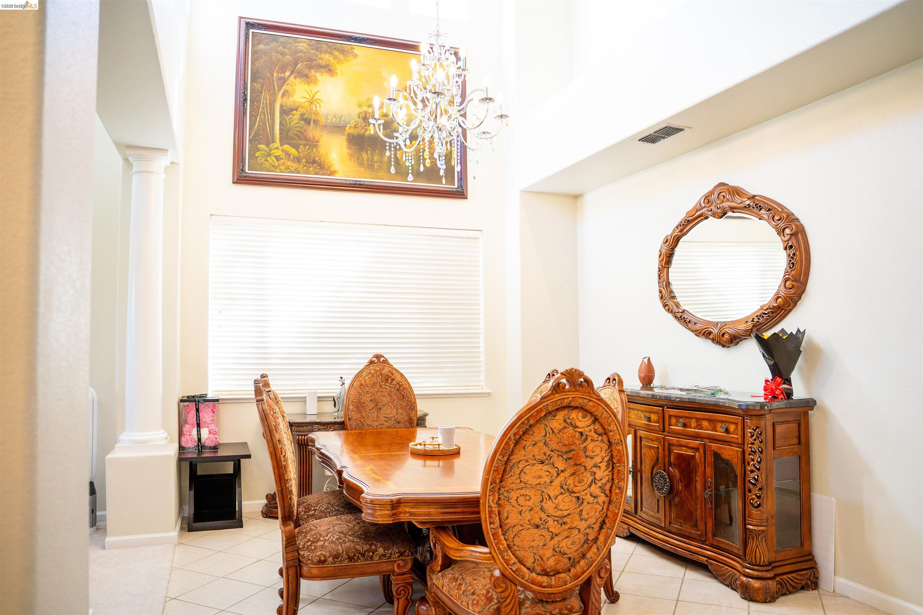 Detail Gallery Image 12 of 43 For 5230 E Henderson Ct, Antioch,  CA 94531 - 7 Beds | 4 Baths