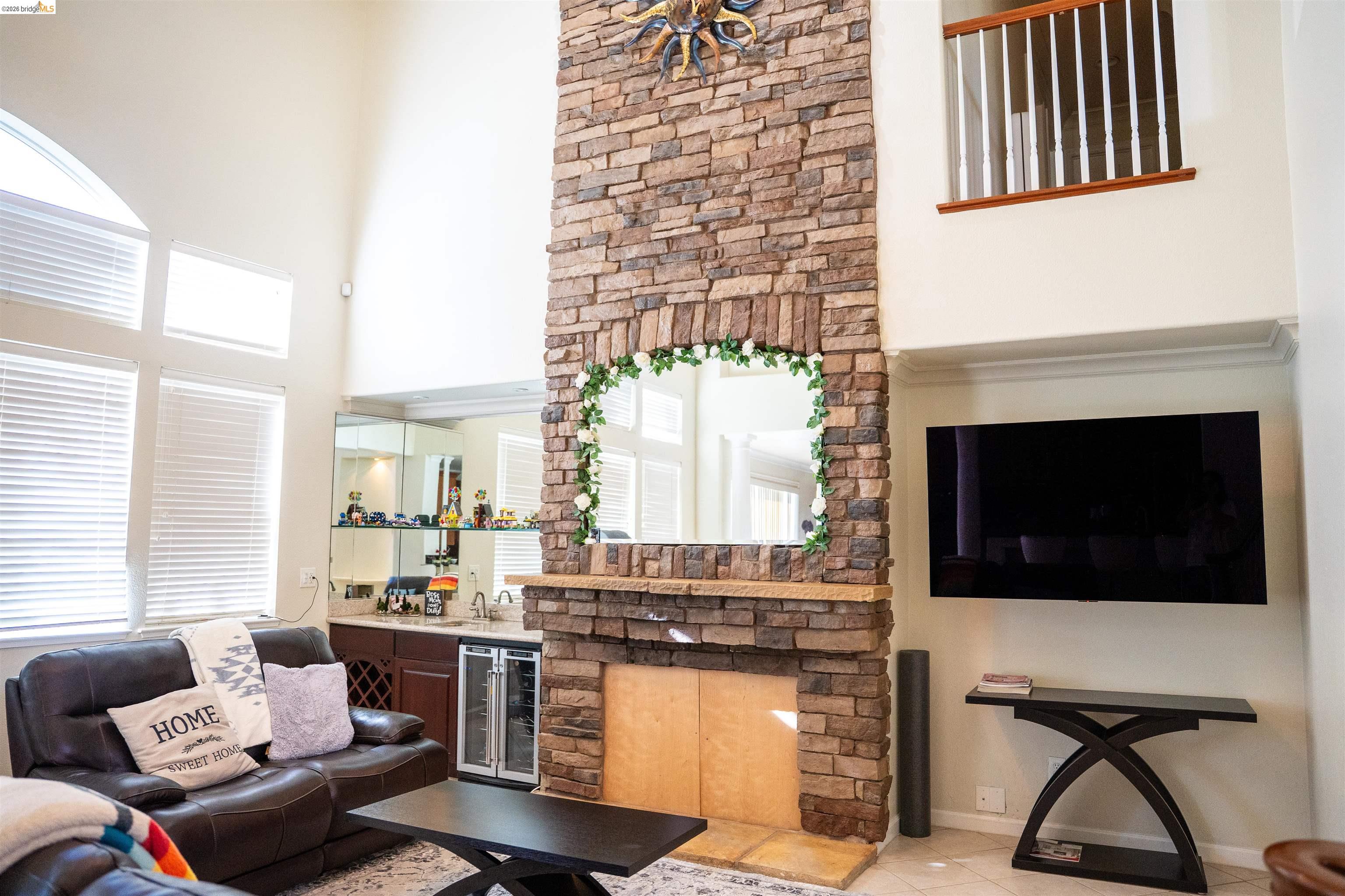 Detail Gallery Image 4 of 43 For 5230 E Henderson Ct, Antioch,  CA 94531 - 7 Beds | 4 Baths