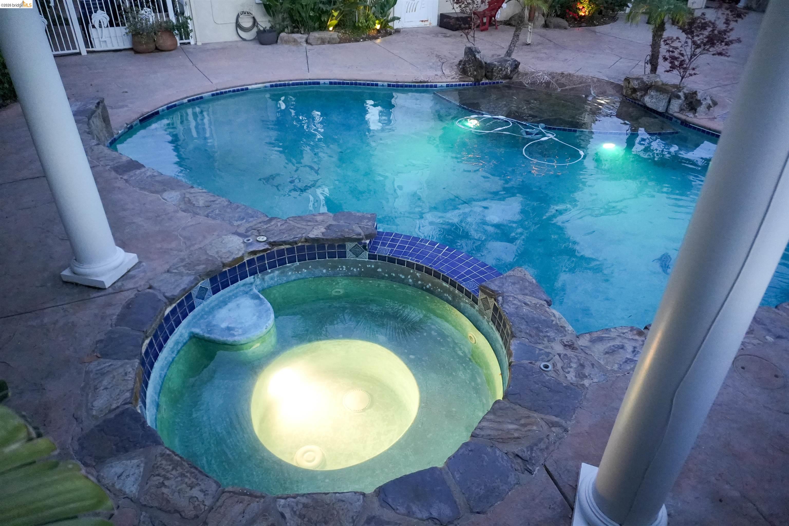 Detail Gallery Image 38 of 43 For 5230 E Henderson Ct, Antioch,  CA 94531 - 7 Beds | 4 Baths