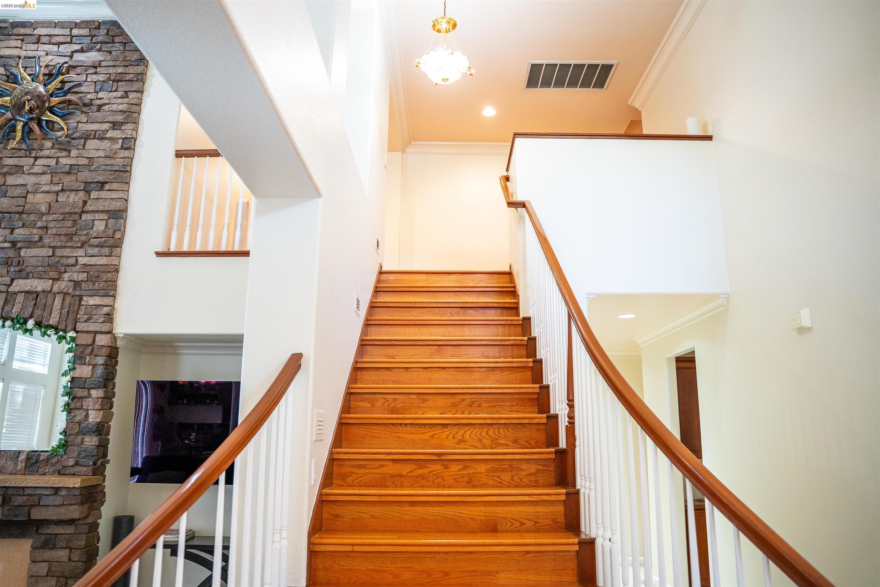 Detail Gallery Image 5 of 43 For 5230 E Henderson Ct, Antioch,  CA 94531 - 7 Beds | 4 Baths