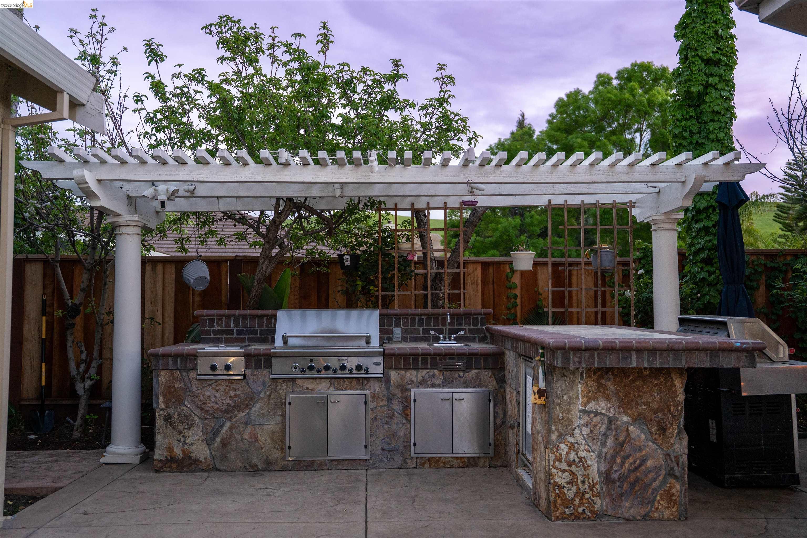 Detail Gallery Image 41 of 43 For 5230 E Henderson Ct, Antioch,  CA 94531 - 7 Beds | 4 Baths