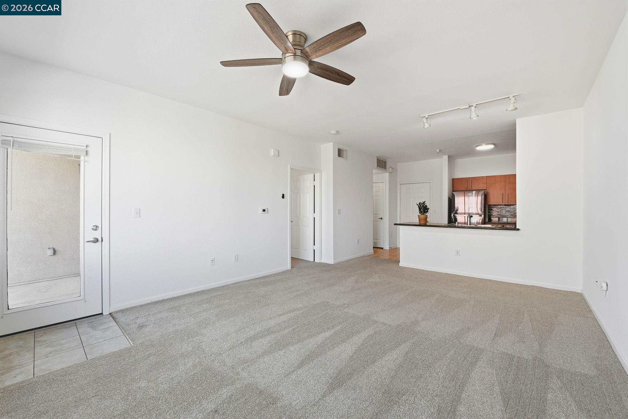Detail Gallery Image 13 of 44 For 1060 S 3rd St #202,  San Jose,  CA 95112 - 1 Beds | 1 Baths