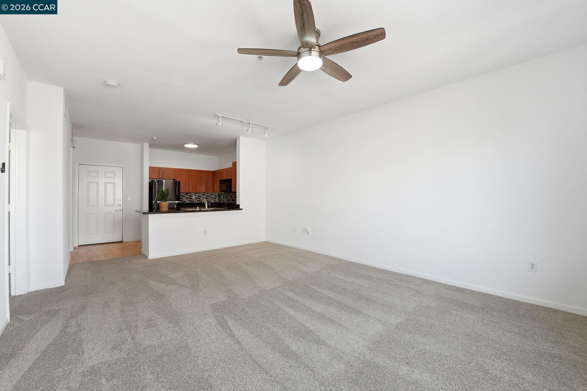 Detail Gallery Image 15 of 44 For 1060 S 3rd St #202,  San Jose,  CA 95112 - 1 Beds | 1 Baths