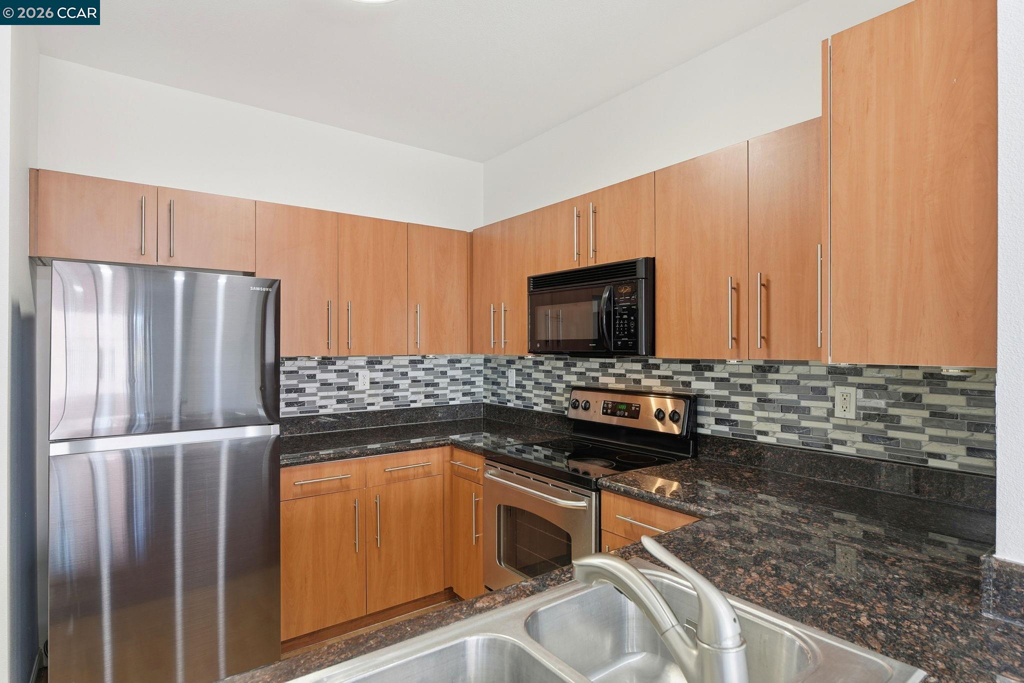 Detail Gallery Image 32 of 44 For 1060 S 3rd St #202,  San Jose,  CA 95112 - 1 Beds | 1 Baths