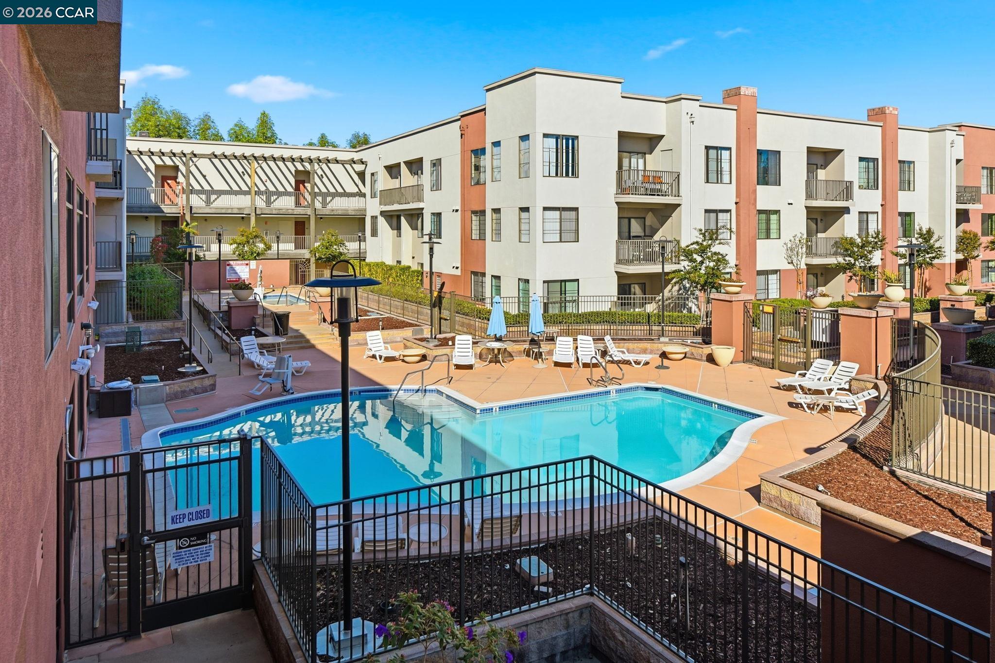 Detail Gallery Image 38 of 45 For 1060 S 3rd St #202,  San Jose,  CA 95112 - 1 Beds | 1 Baths